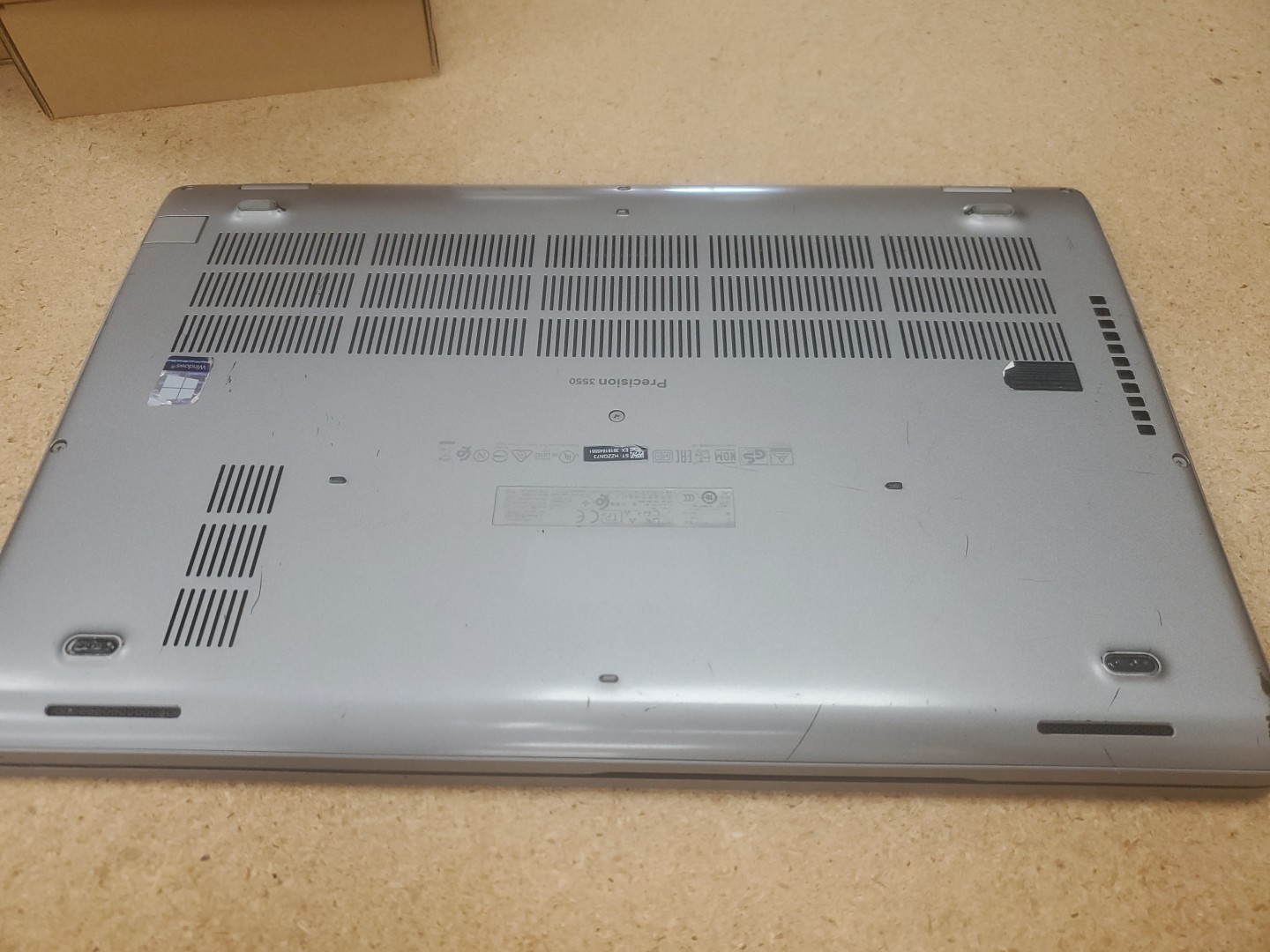Dell Precision 3550 Laptop – i5-10310U 8GB 256GB SSD 15.6″ 051526-3