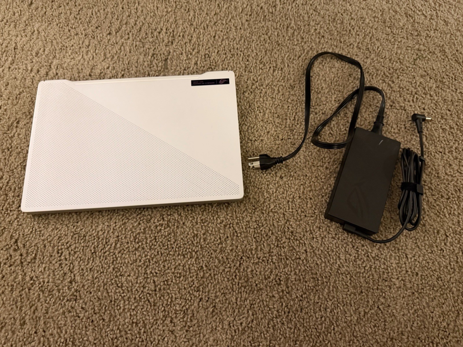 Asus ROG Zephyrus G14 GA401 14 FHD 144hz Ryzen 9 5900HS 16GB Ram 1TB RTX 3060