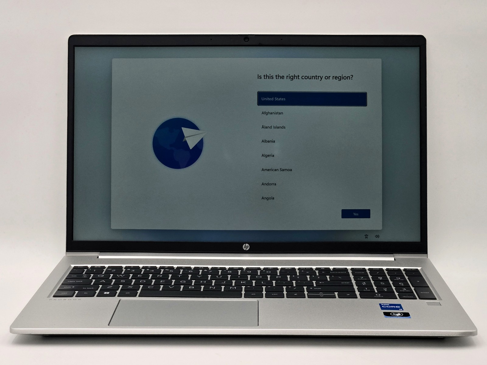 HP ProBook 450 G9 15″ FHD I5-1235U 512GB SSD 16GB W11P Webcam Backlit FP Reader
