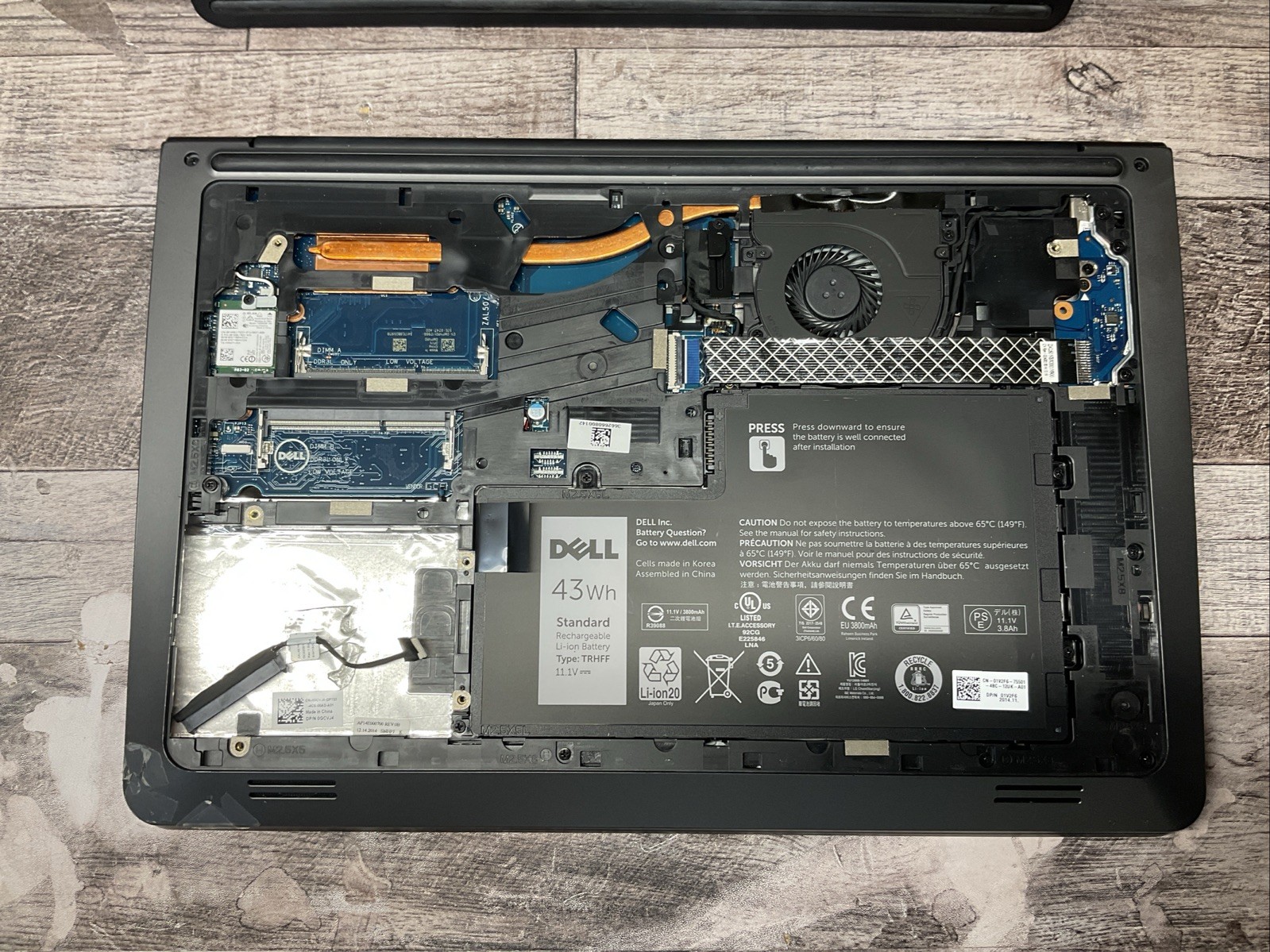 Dell Latitude 3550 / Intel Core i5 4th Gen / Parts Repair / J9