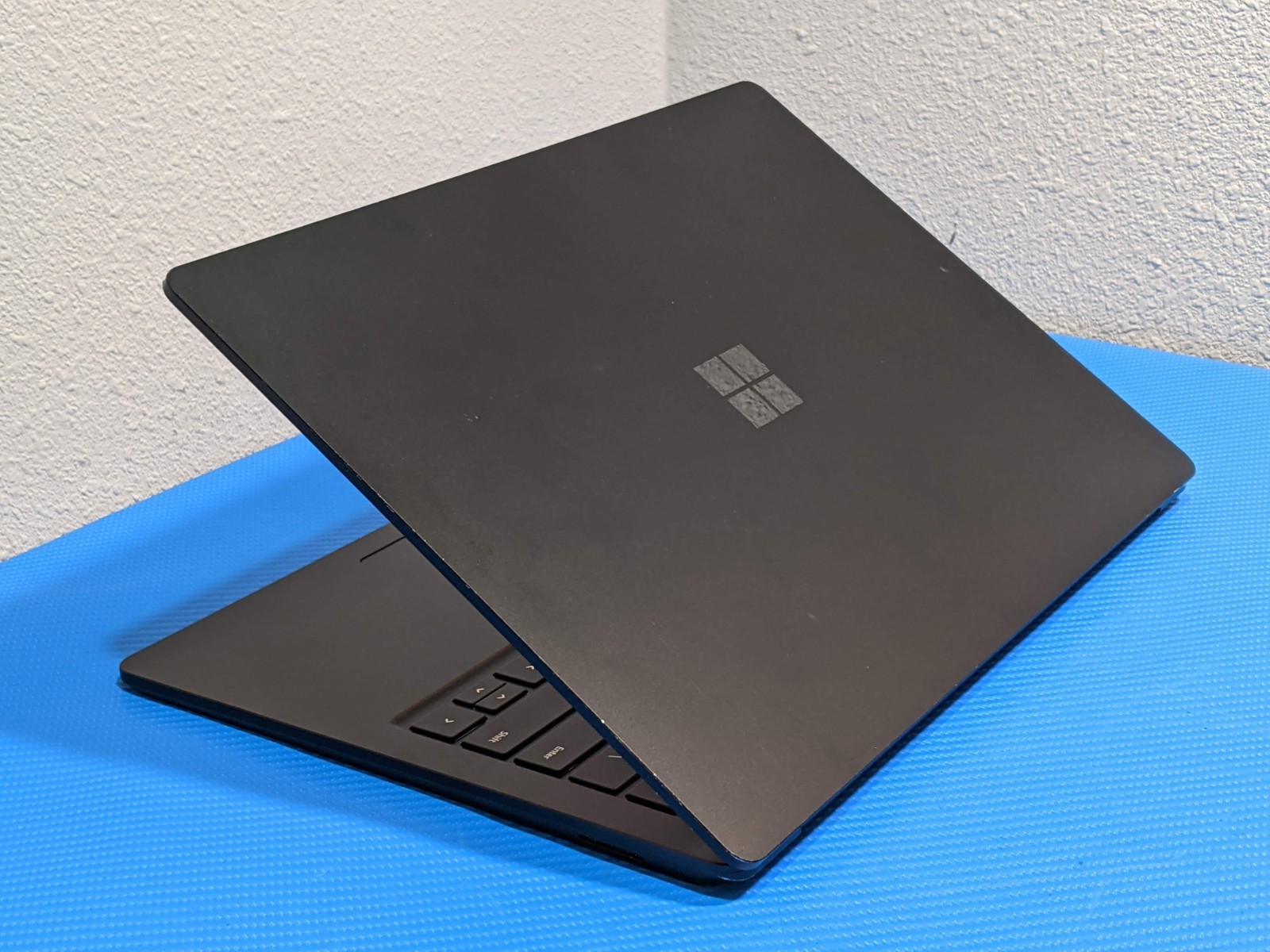 MS Surface Laptop 4 1950:1951 13.5″ 2256×1504 TOUCH i7-11 3GHz 32GB 1TB SSD W11P