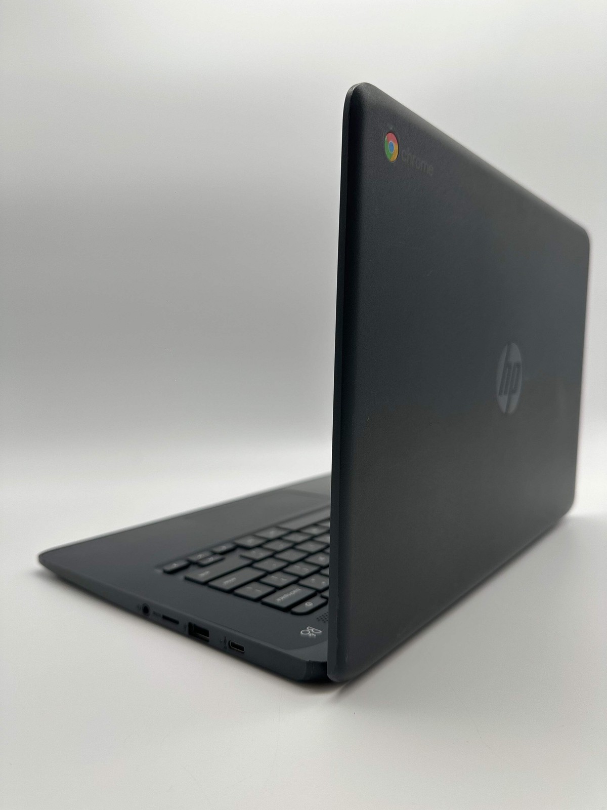 HP Chromebook 14-inch Laptop AMD A4 1.6 GHz 8GB RAM 32GB Black Used – B