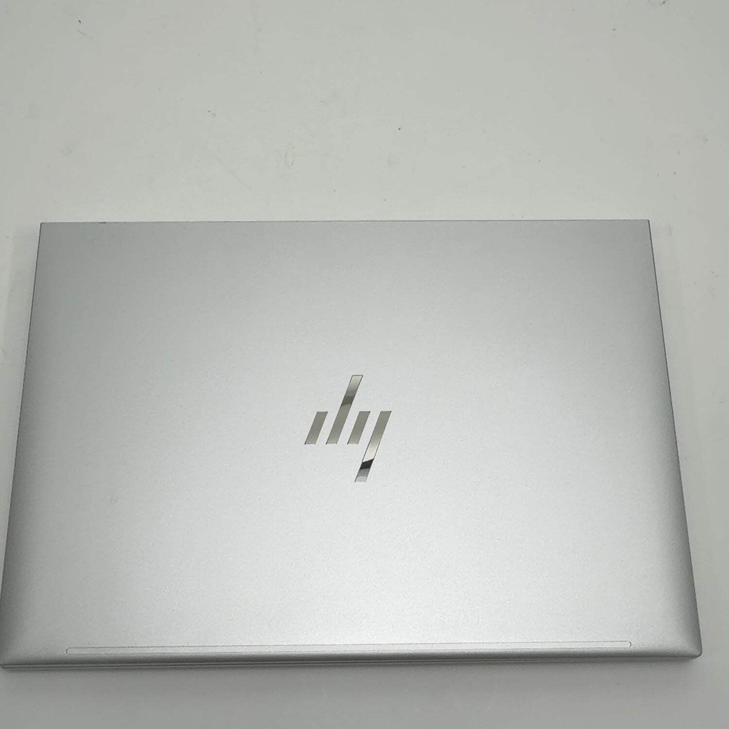 Broken HP EliteBook 845 G9 14″ ryzen 5 pro 6650u 2.9GHz 16GB RAM 256GB SSD READ