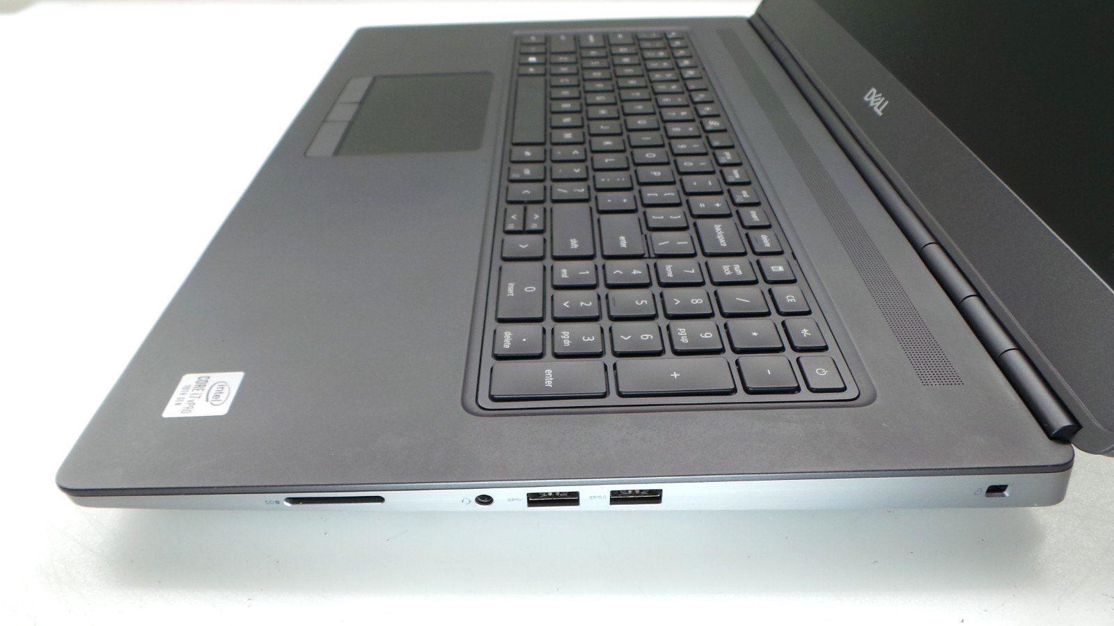 Dell Precision 7750 | 17.3″ | i7-10875H | 72GB 512GB SSD | RTX 300