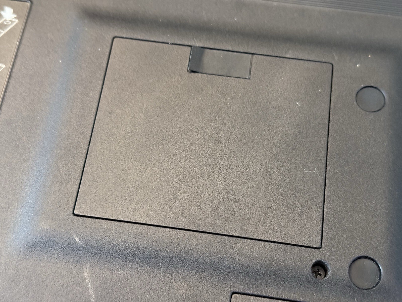 IBM ThinkPad i Series 2621-460 Laptop – Floppy, Serial, CD, BOOTS, BAD HDD