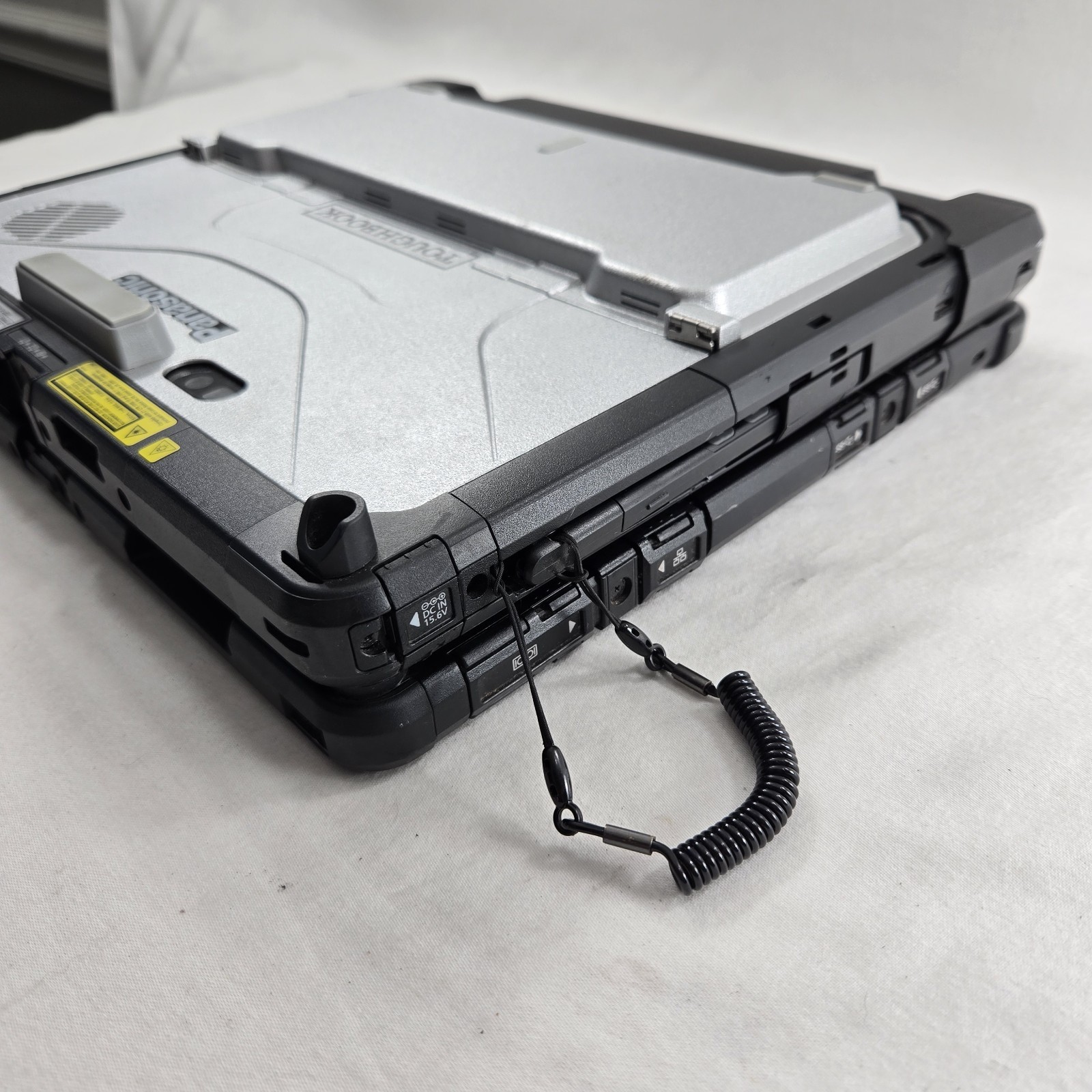 Panasonic Toughbook CF-33 i7-10810U 1.10GHz 512GB SSD 32GB Ram 4G GPS — Grade B