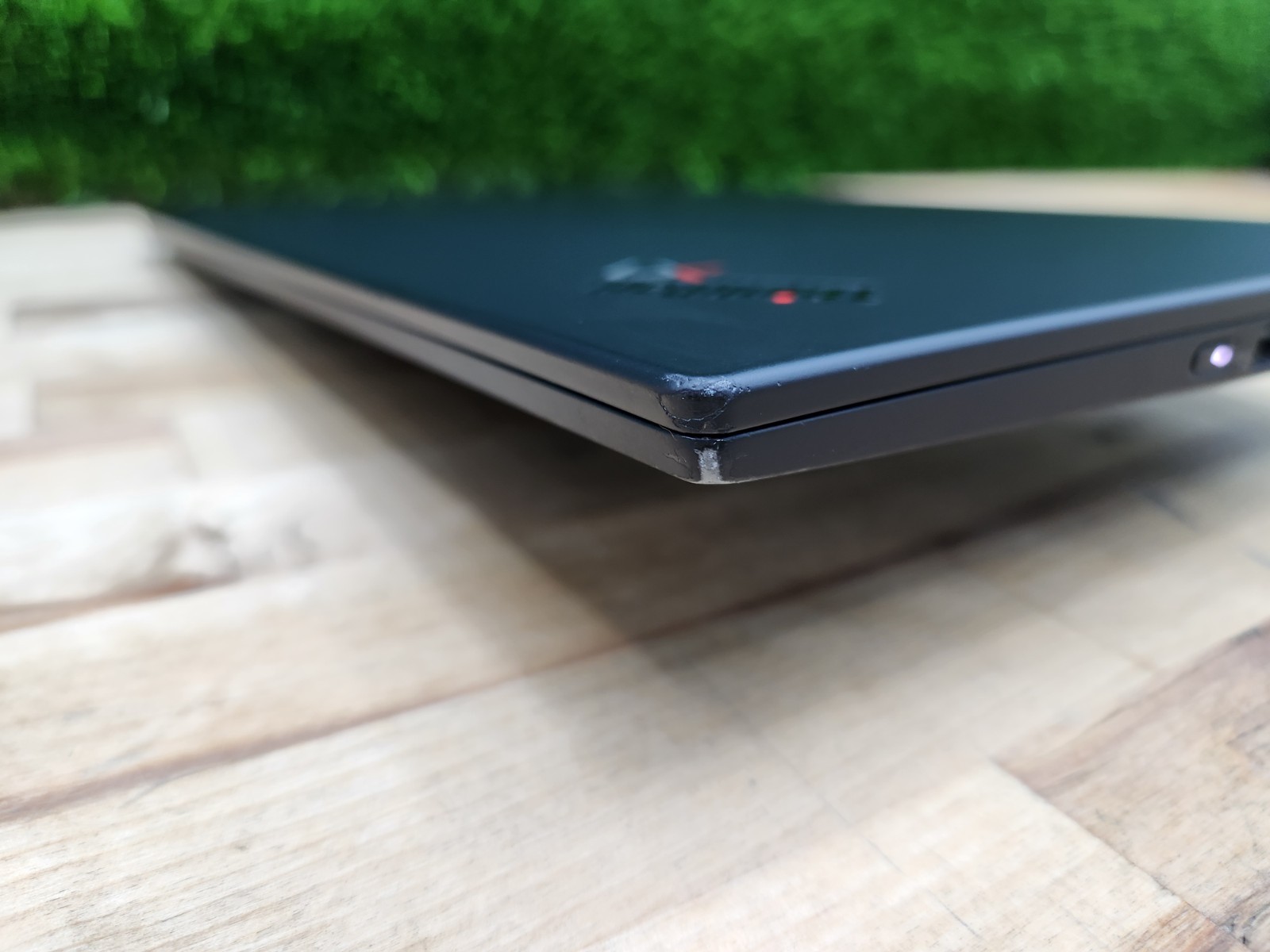 Lenovo ThinkPad X1 Carbon Gen 7 14″ FHD i5-10210U 8GB 256GB SSD Windows 11 Pro ~