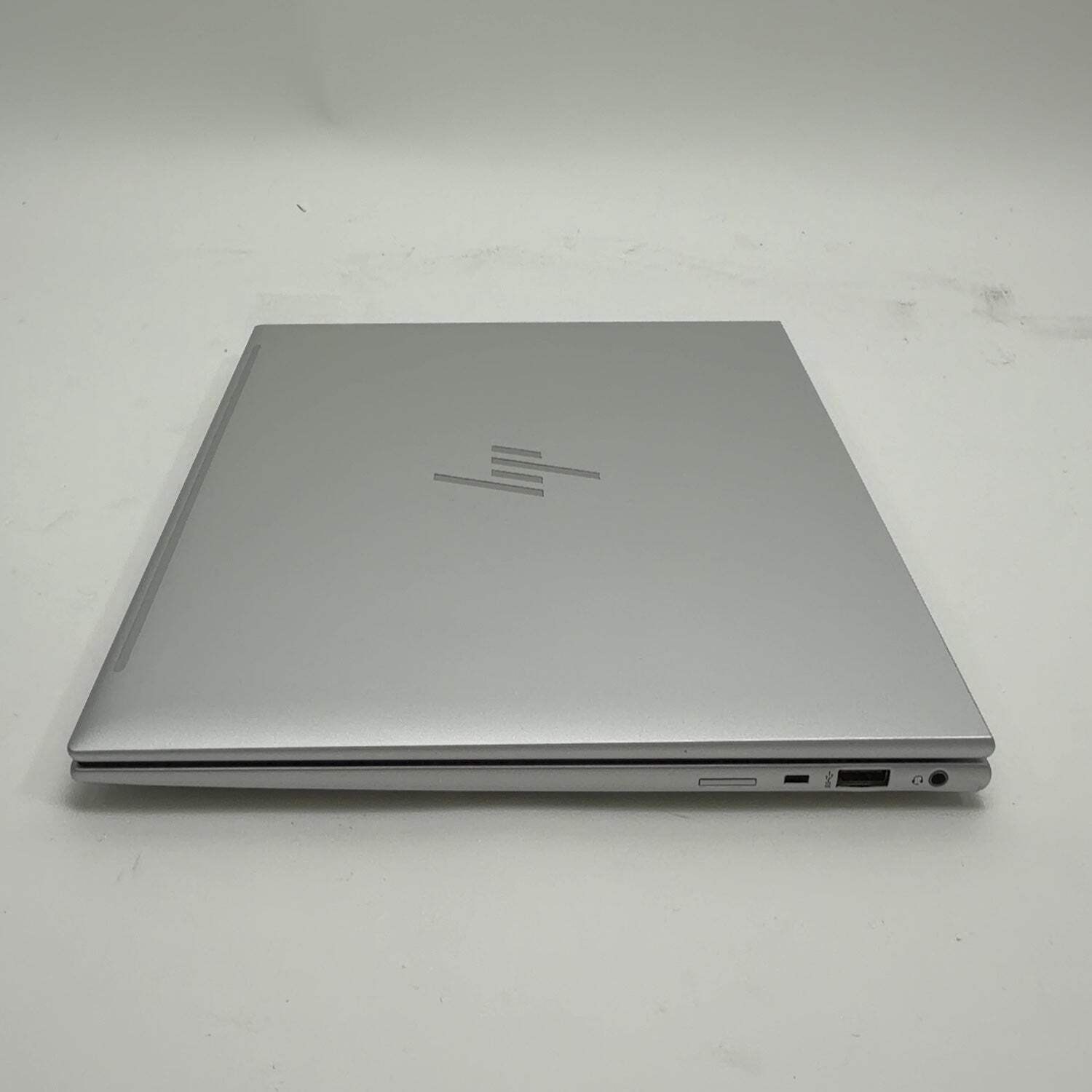 Broken HP EliteBook 845 G9 14″ ryzen 5 pro 6650u 2.9GHz 16GB RAM 256GB SSD READ