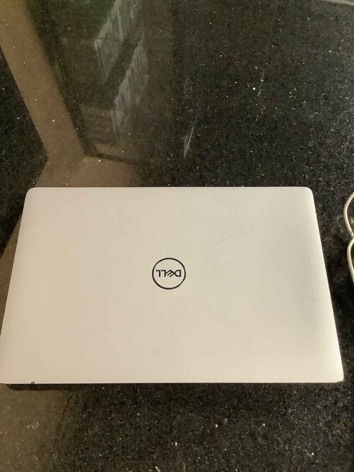 Dell Latitude E5420 14 in Intel Core i7-11850H 11th Gen., 2.60 GHz, 25566-1