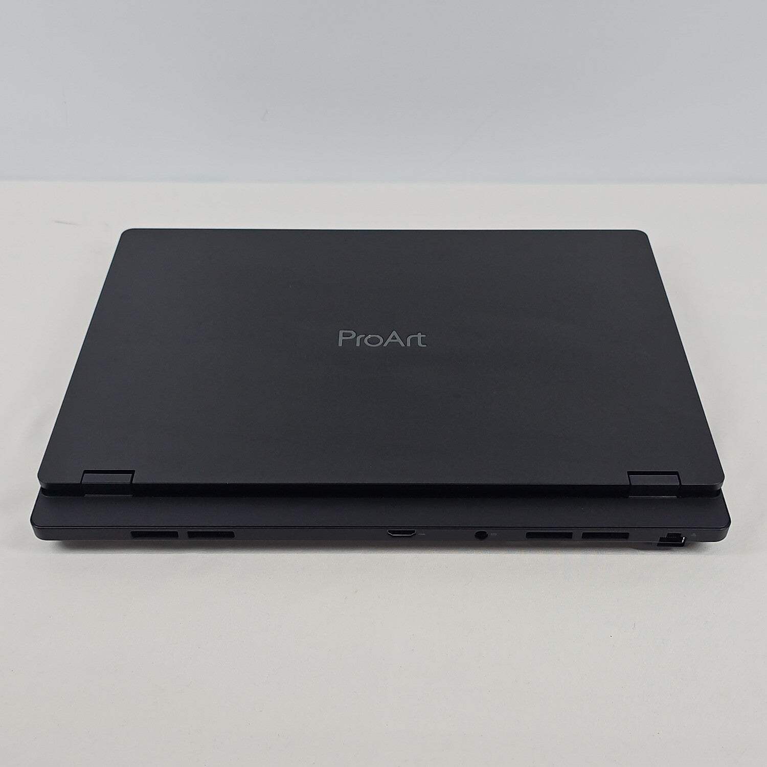 Asus ProArt Studiobook 16 i9-13980HX 2.2GHz 64GB RAM 2TB SSD RTX 3000 Ada