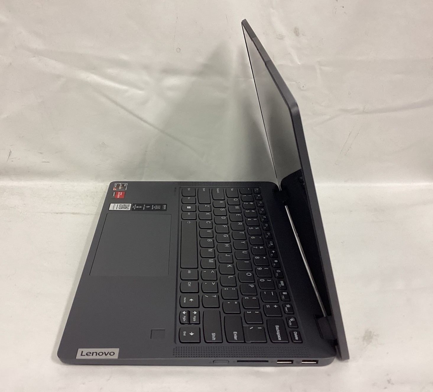 Lenovo Flex 5 14″ 2.2K 2-in-1 Laptop, AMD Ryzen 7 5700U, 16GB/1TB, Win 11H -used