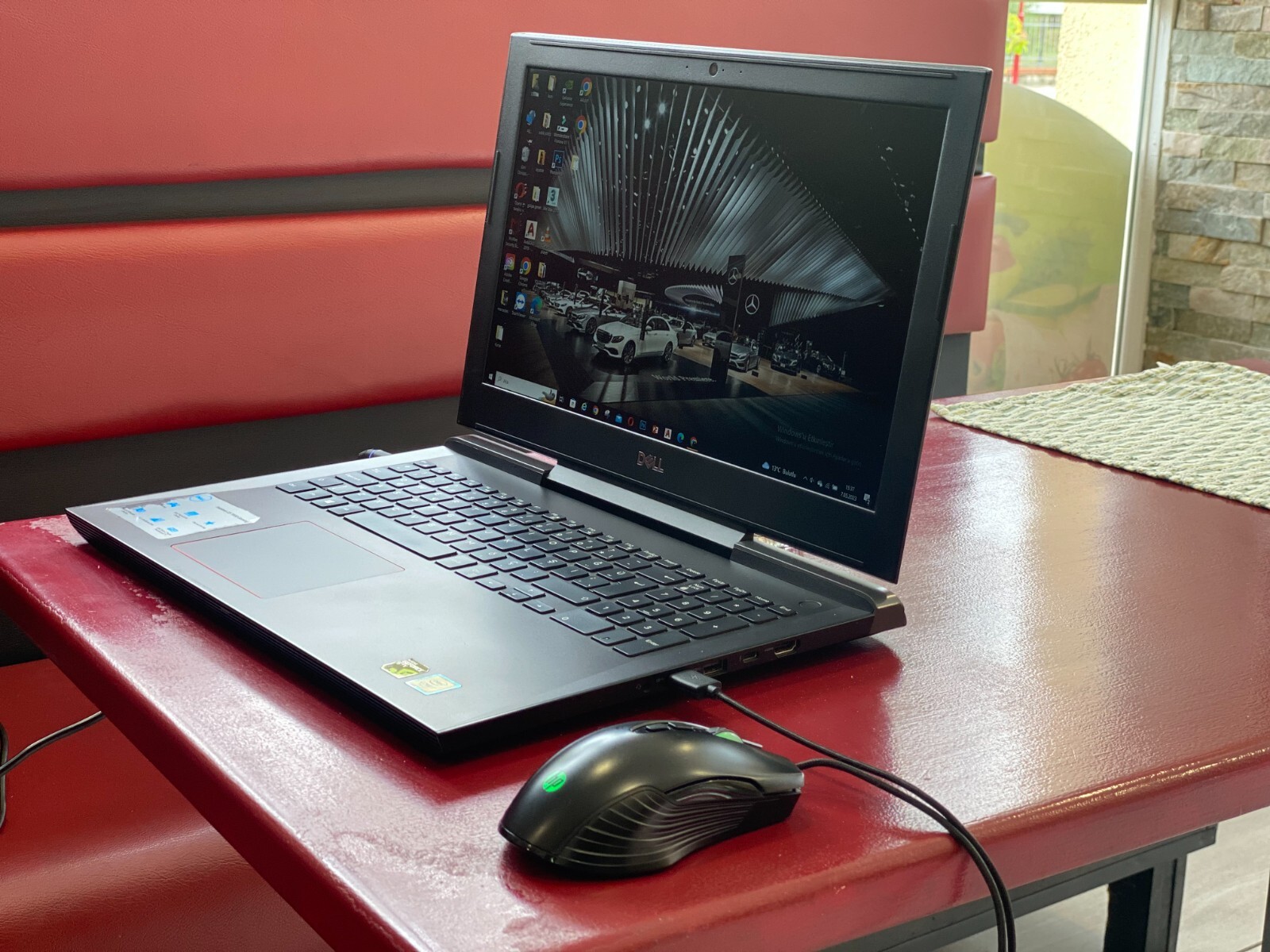 Dell Inspiron 15 7577 (1 TB) 15.6″ Intel Core i7