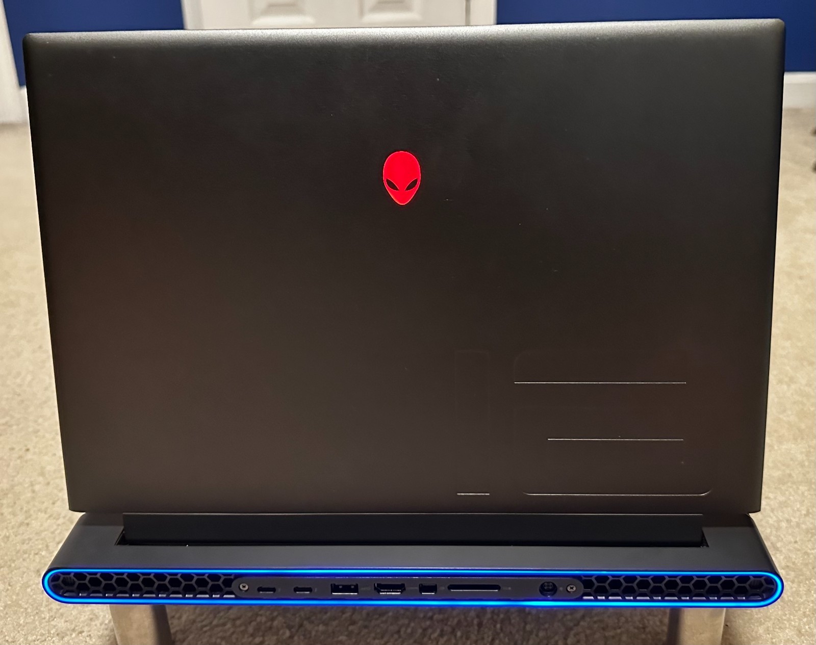 Alienware M16- 240Hz, i7-13700HX, NVIDIA GeForce RTX 4070, 16 GB RAM, 1 TB SSD