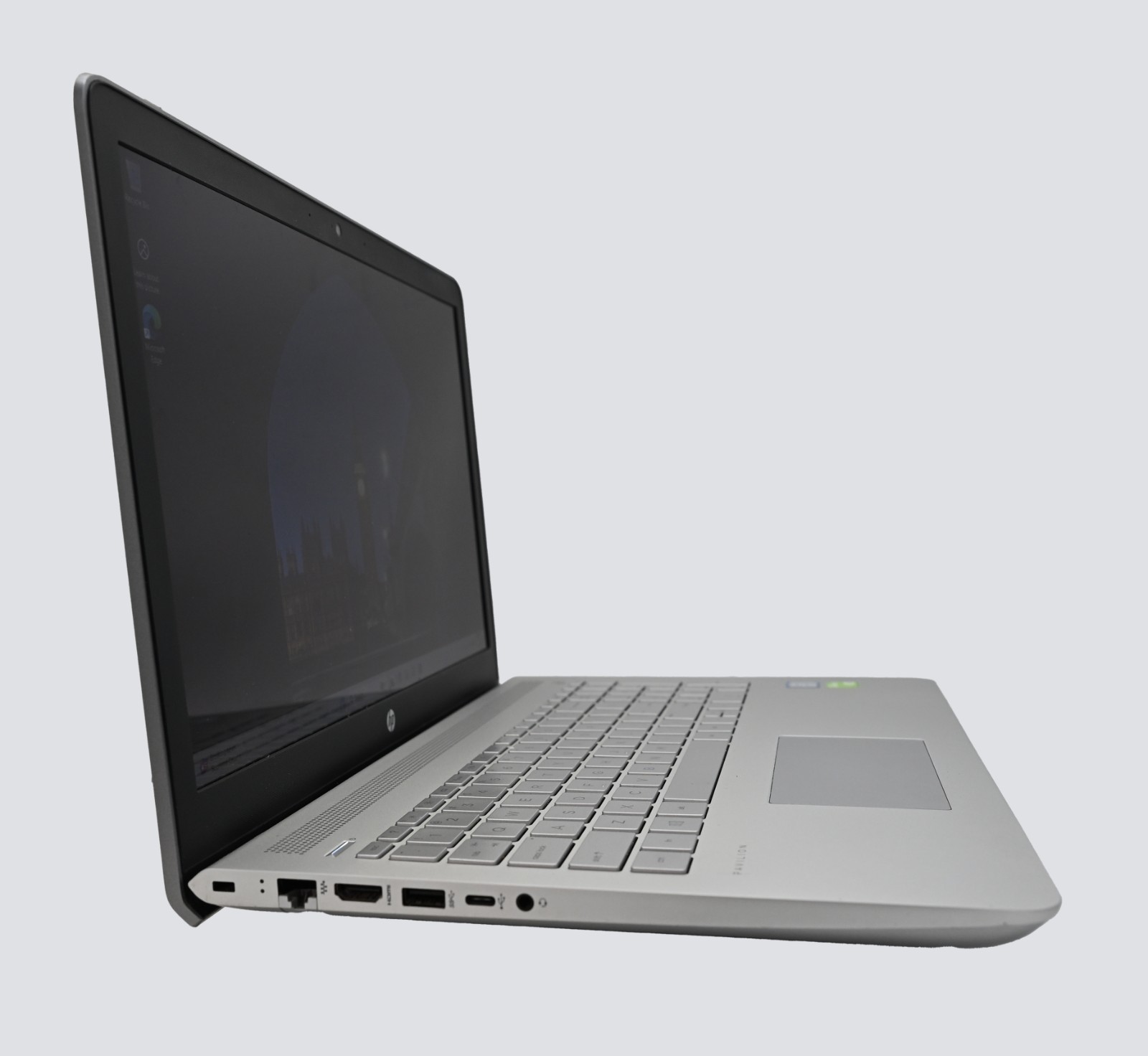 HP Pavillion Laptop 15-cc0xx i7-7500 2.7GHz 12GB RAM 256GB SSD Windows 11 Home