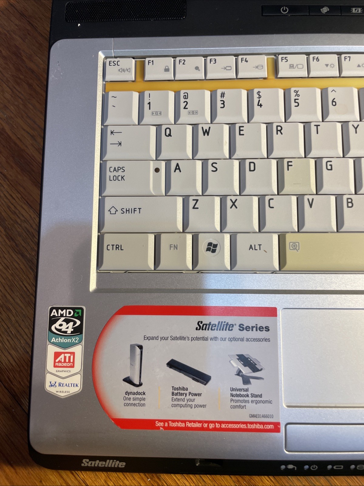 Retro Toshiba Satellite A215 Laptop! AMD Turion 64 X2 Processor! No hard drive.