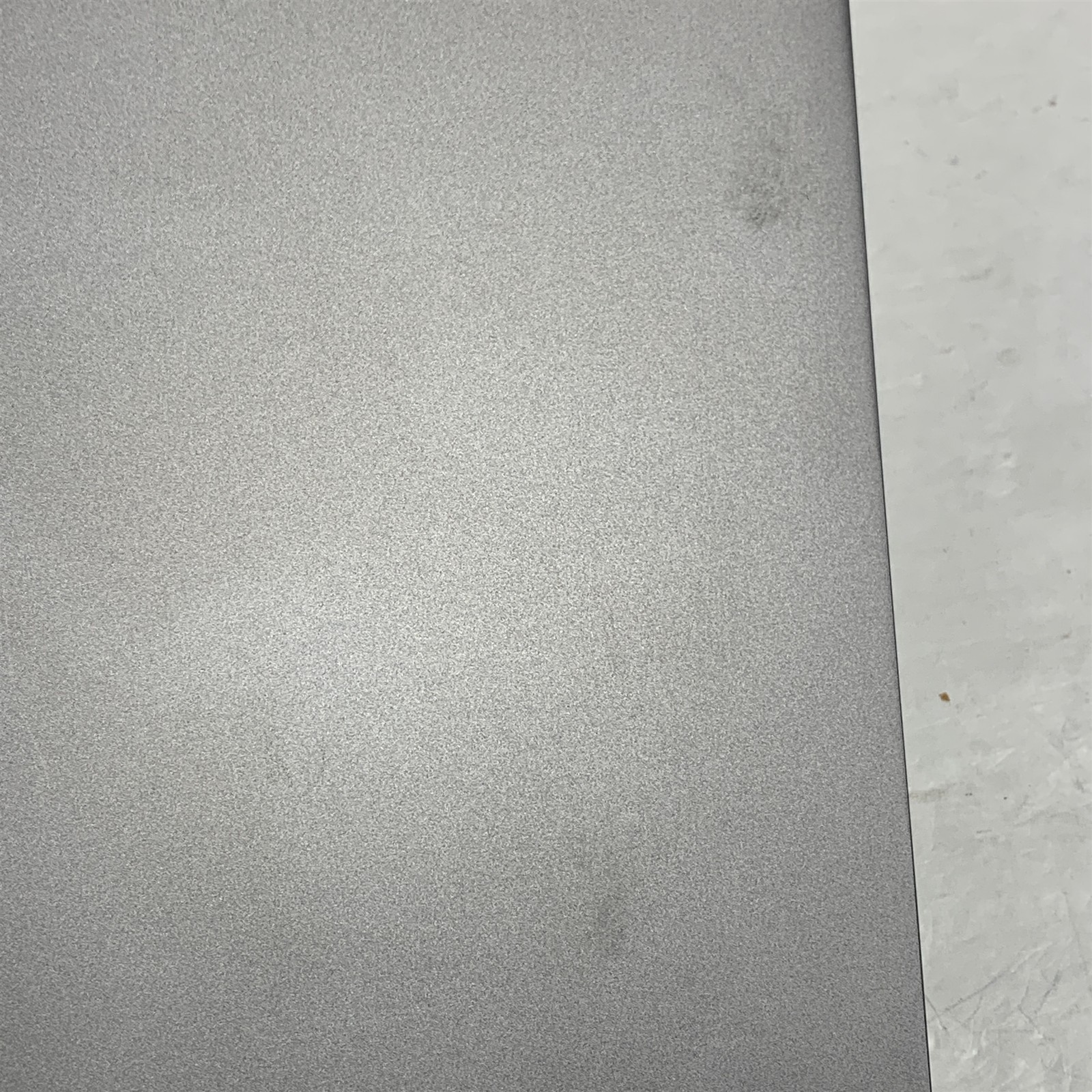 HP ZBook Fury 17 G7 17.3″ Xeon W-10885M 2.4GHz 64GB 1TB NVMe SSD -Win 11