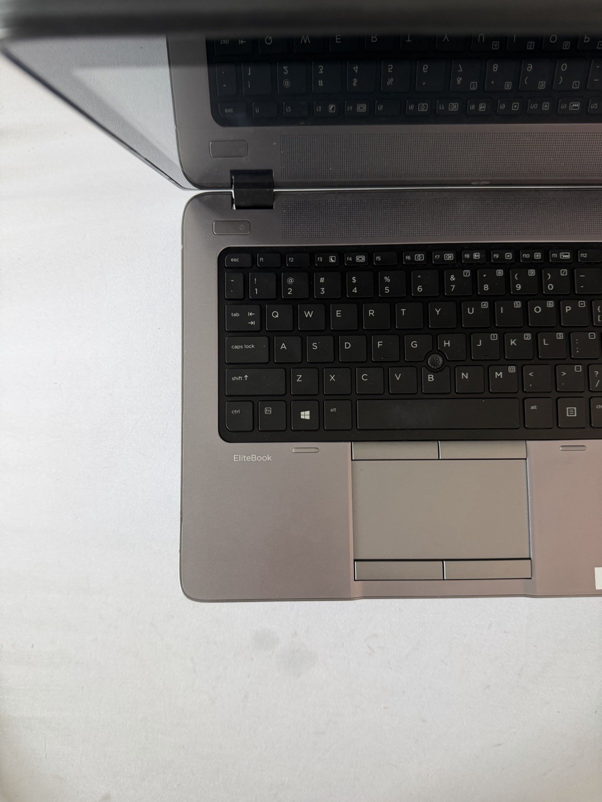 HP Elitebook 840 G1 Laptop – Good Screen – Intel i5 – RAM 4 GB – Read Des