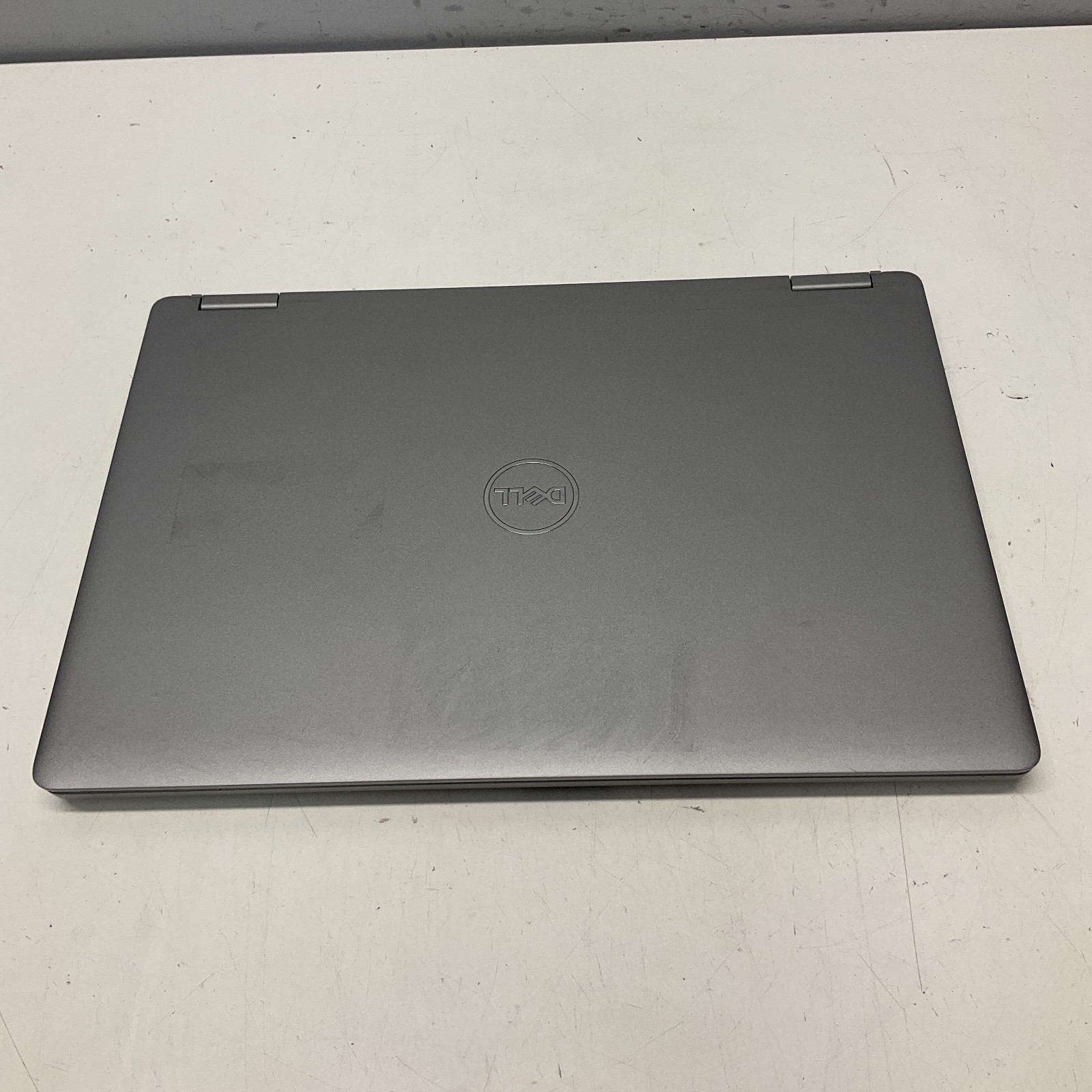 Dell Latitude 3310 2-in-1 Intel i5-8265U 1.60GHz 4GB RAM 256GB SSD Win 11 READ