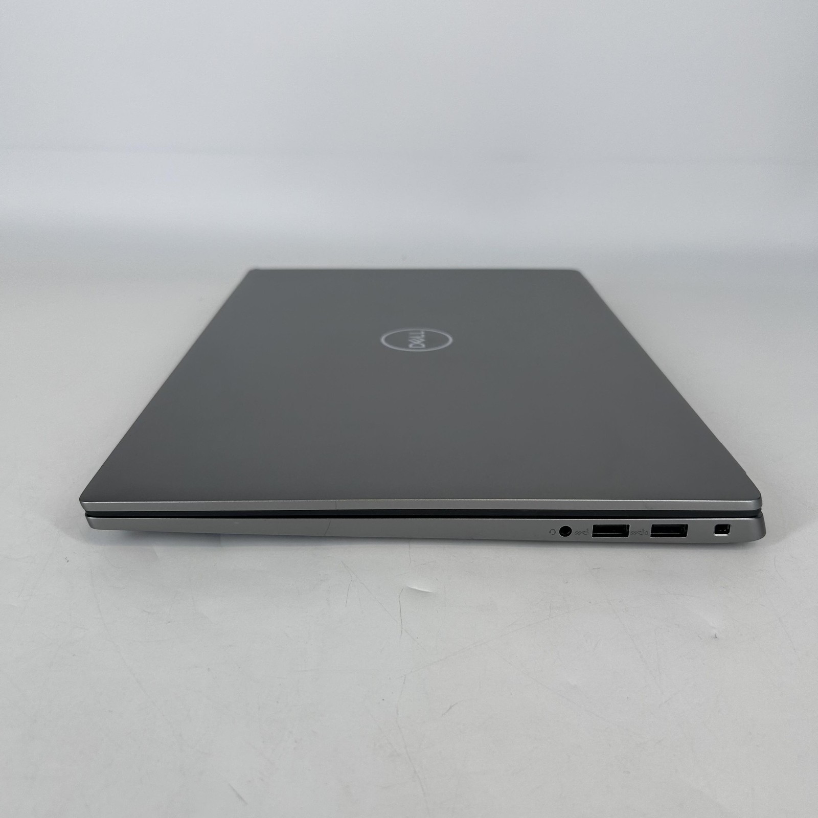 Dell Latitude 7640 16 Gray FHD+ 1.6 GHz i5-1345U 16GB 256GB SSD Good FRAME GAP