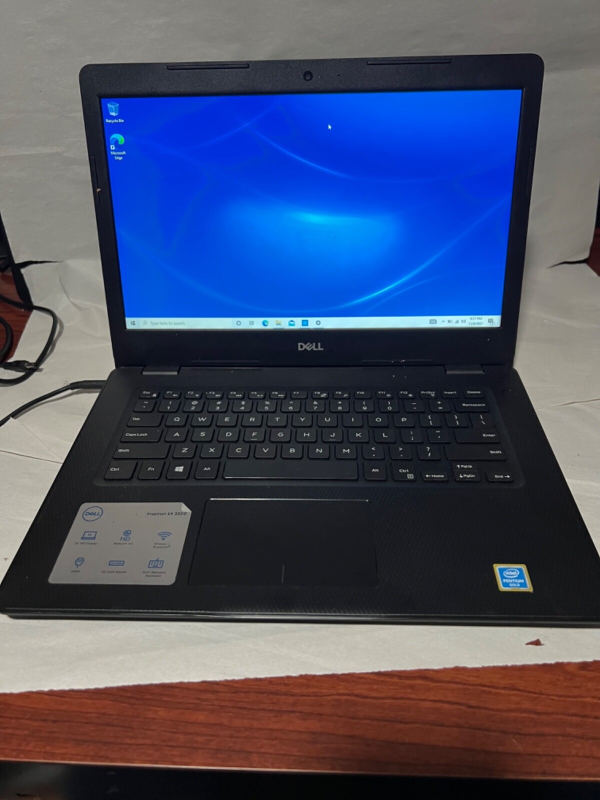 Dell inspiron 14 3000 intel Pentium CPU 5405U 4GB RAM 128GB SSD Windows 10