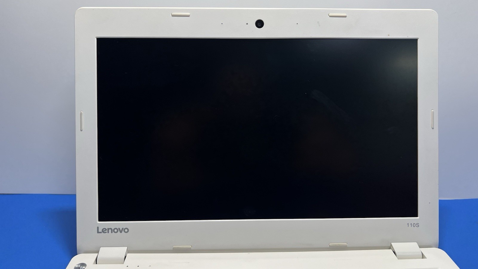 Lenovo IdeaPad 110S-11IBR 11.6” – Celeron N3060, 2GB RAM, 32GB eMMC, Win10