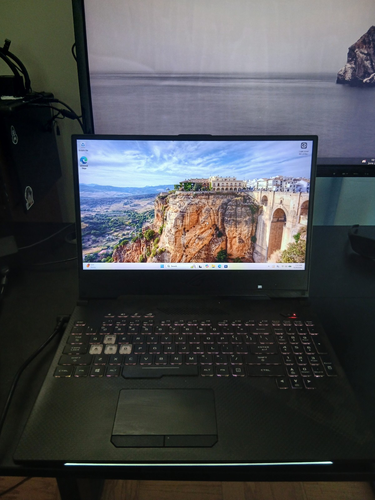 ASUS ROG Strix Scar II GL504GS 15.6” 144Hz i7-8750H GTX2070 32GB Ram 2TB HDD