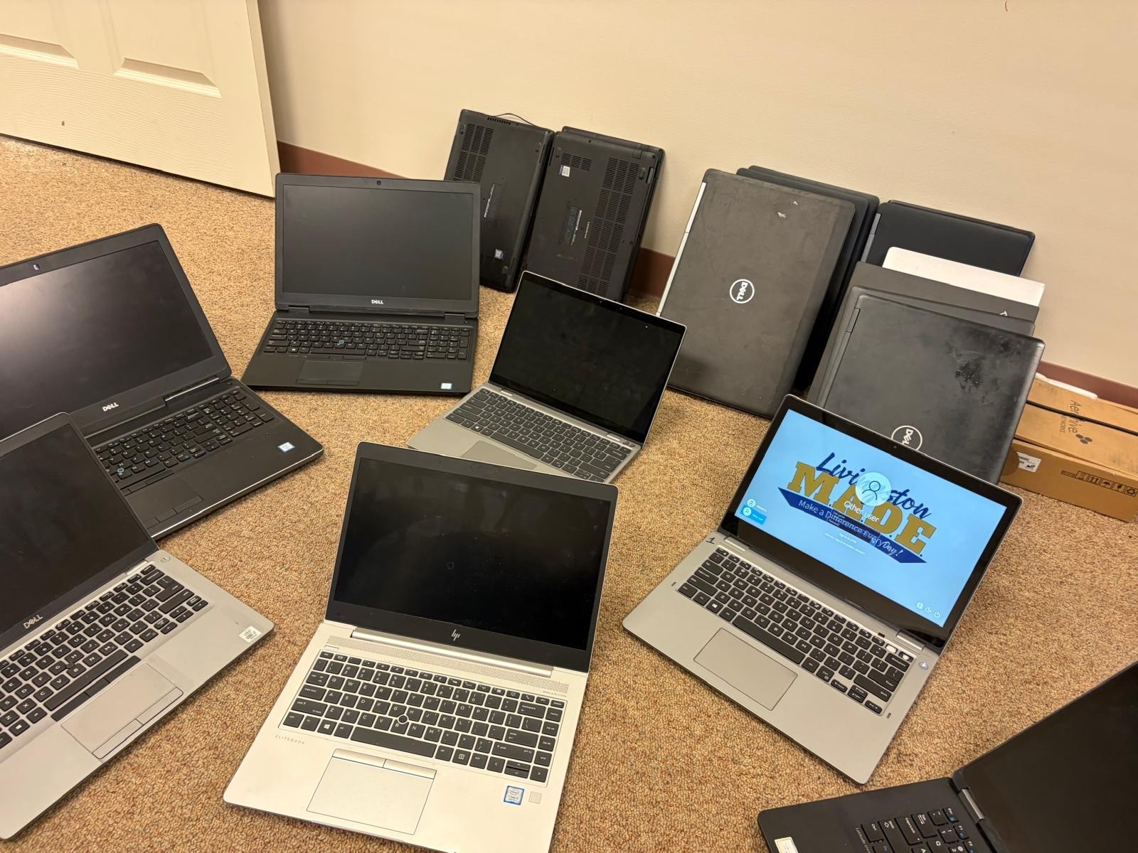 Mixed Lot Of 23 6th Gen & up Laptops Dell/HP/Lenovo