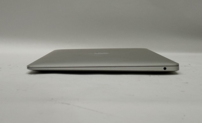 Apple Macbook Air A2337 13.3″ M1 2020 8GB RAM 128GB NVMe Mac OS Seqouia WH898*!