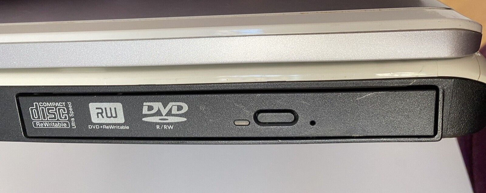Dell Inspiron 6000 /15.4″/NO HDD/DVD -RW/Includes OEM Cord – Parts Only!