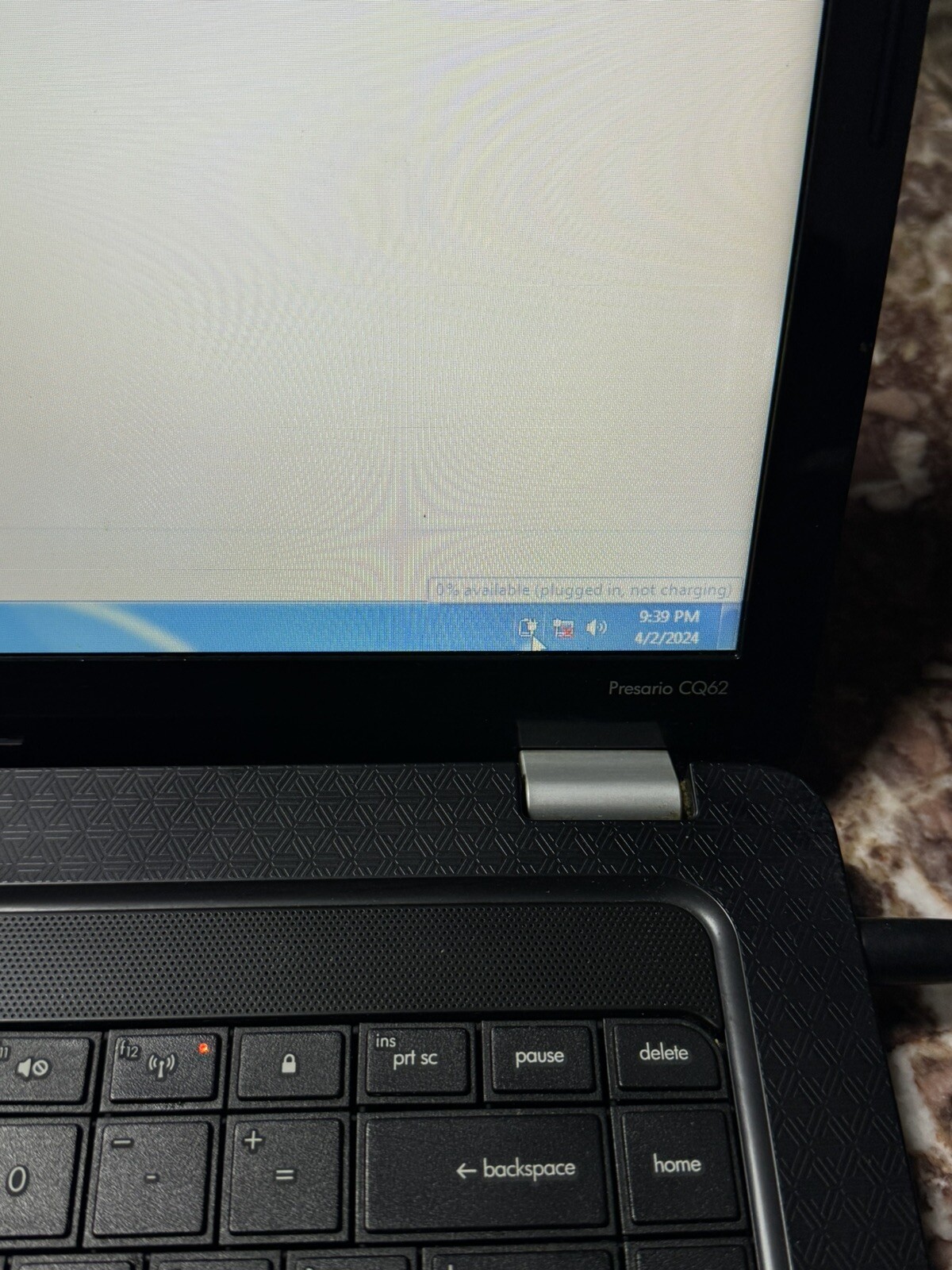 HP Compaq Presario CQ62 15.6 WINDOWS 7 Intel Celeron 2.20GHZ, 3gb Ram, 300gbHDD