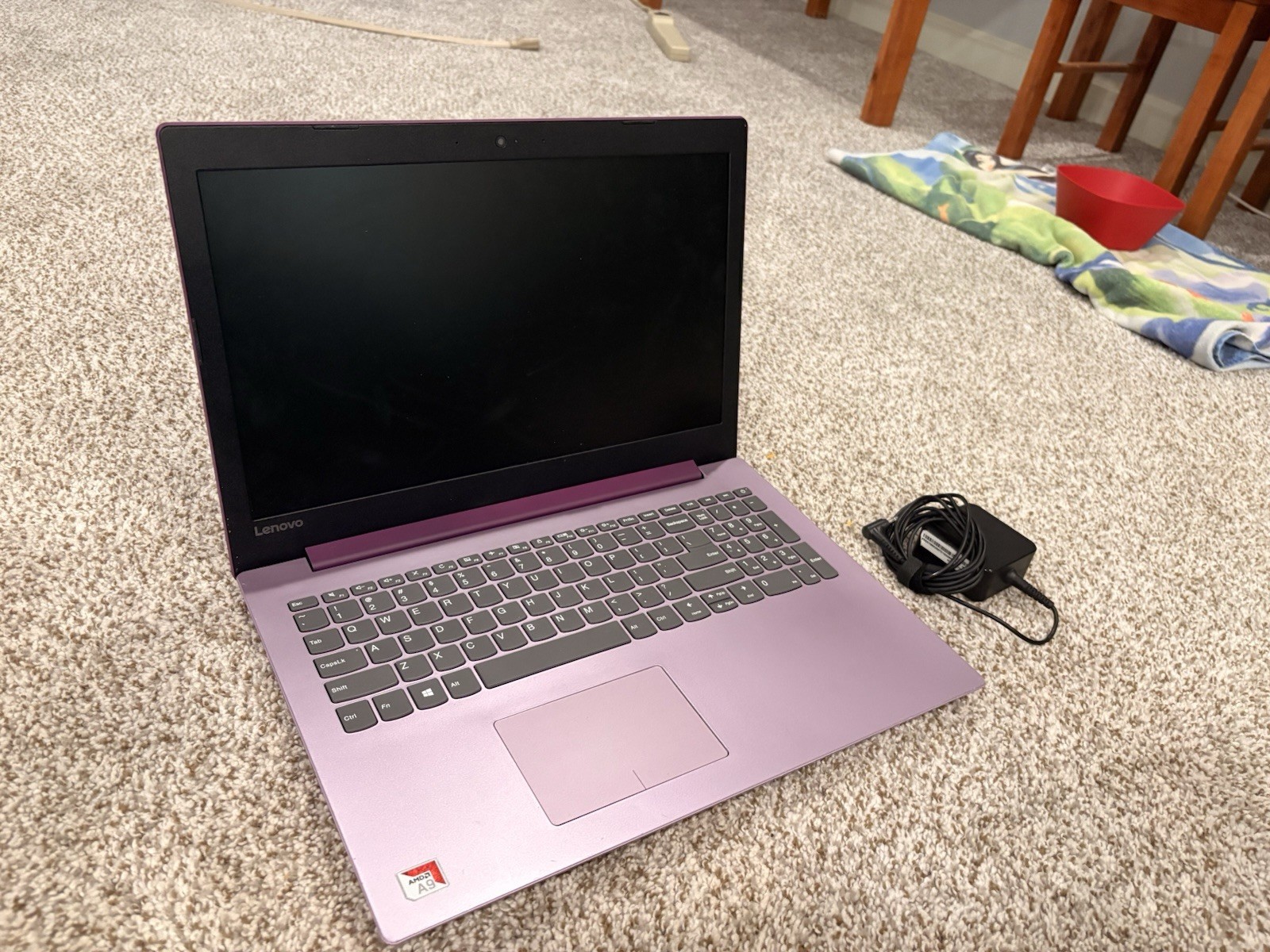 Lenovo IdeaPad 330-15AST 15.6″ Purple AMD A9 8GB 1TB HDD Windows Charger