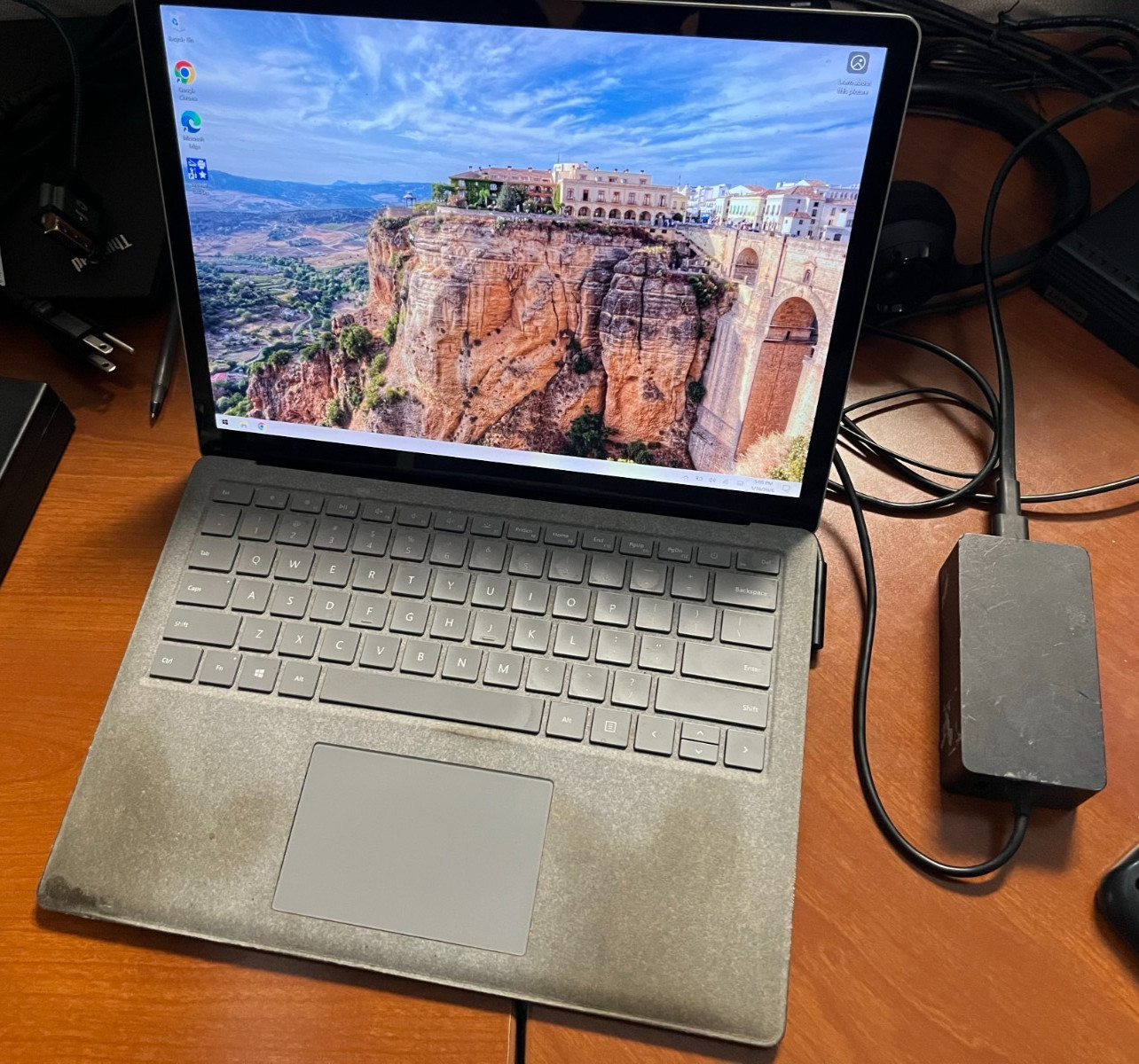 Microsoft Surface 13.5″ Laptop Intel Core i5 4GB 128GB Win 10 – Platinum