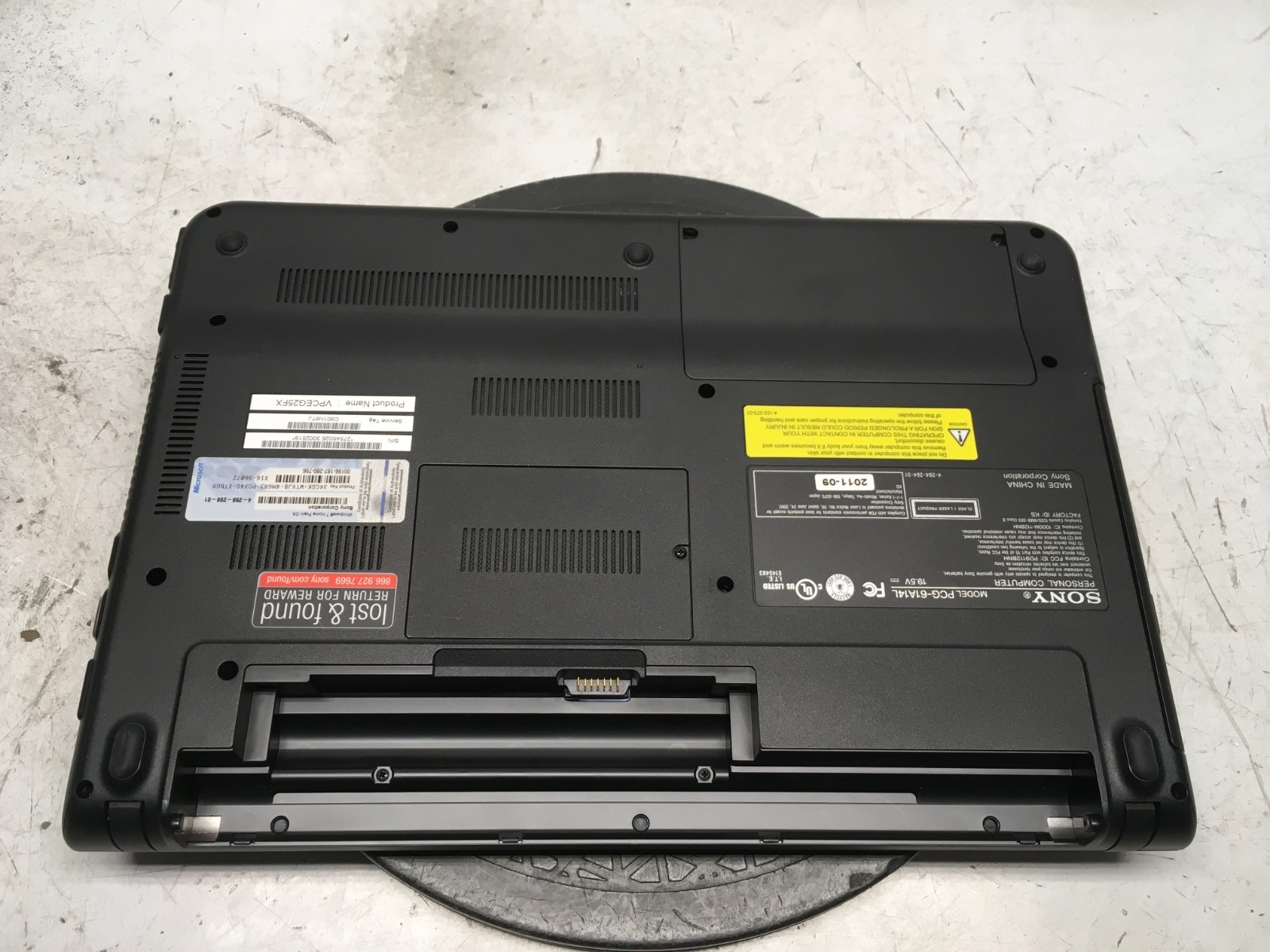 Sony Vaio VPCEG25FX Intel i5-2430M 2.4GHz 4 GB NO HDD