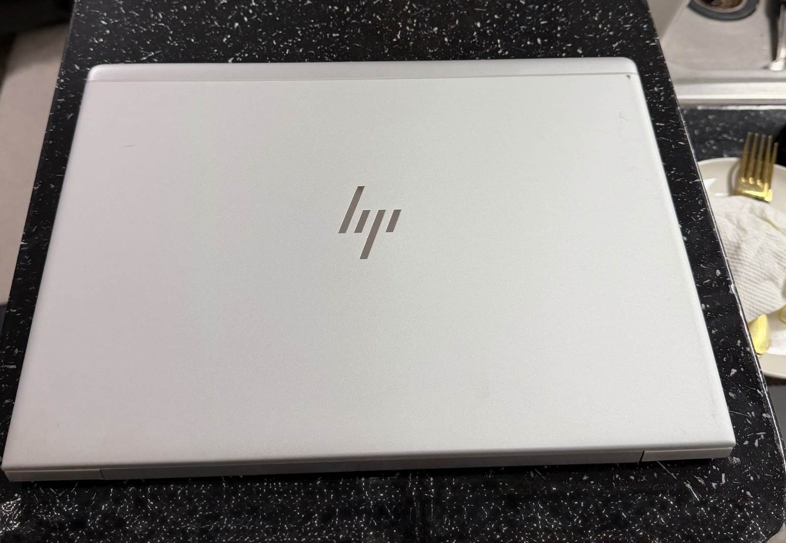 HP EliteBook 840 G6 – Intel Core i7, 16GB RAM, 256GB SSD, Windows 11