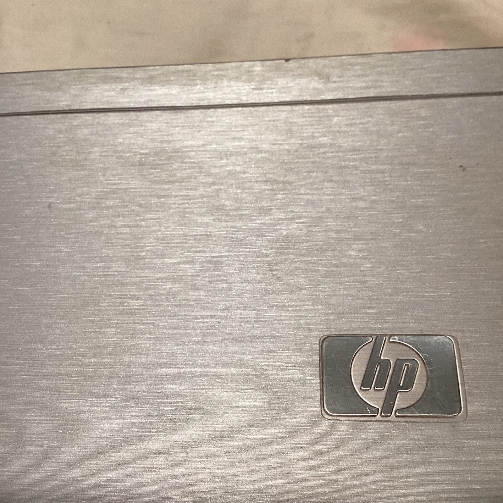 HP EliteBook 6930p 14″ Core 2 Duo P8700 2.53GHz 4GB 150 GB SSD Win10 Pro