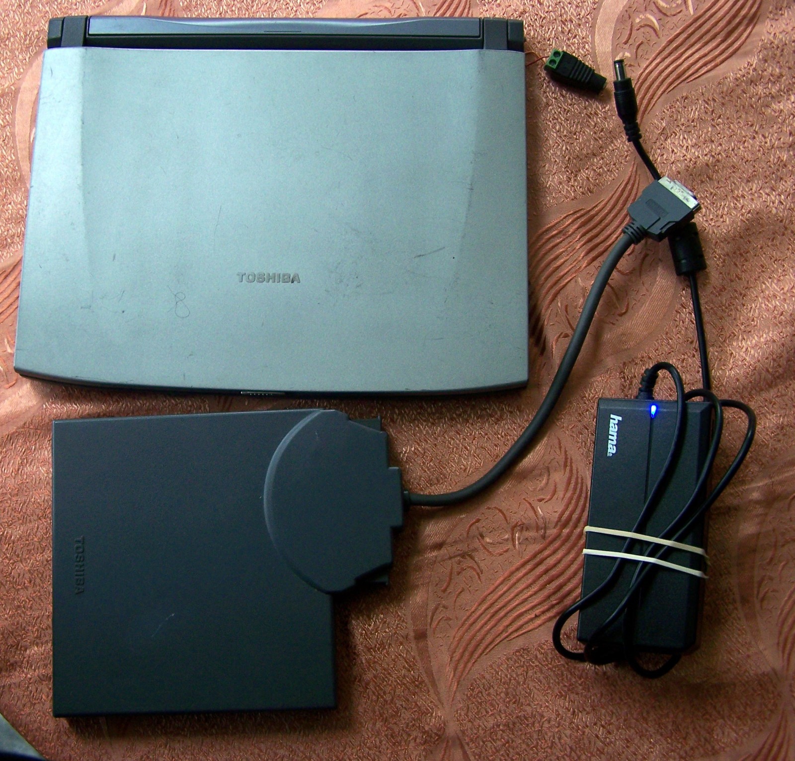 Win95 Toshiba Portege 3110CT Pentium 2, 300MHz 64MB 4GB Floppy Dos-ΝΟ armada cds