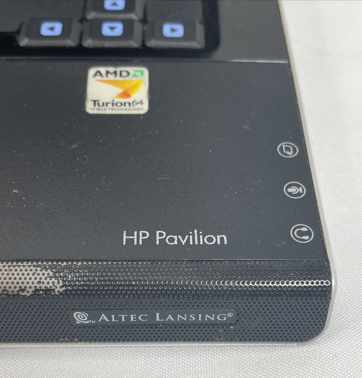 Hp Pavilion Dv5000 Laptop Altec Lansing 15″ 1.66 GHz & Power Supply Bundle