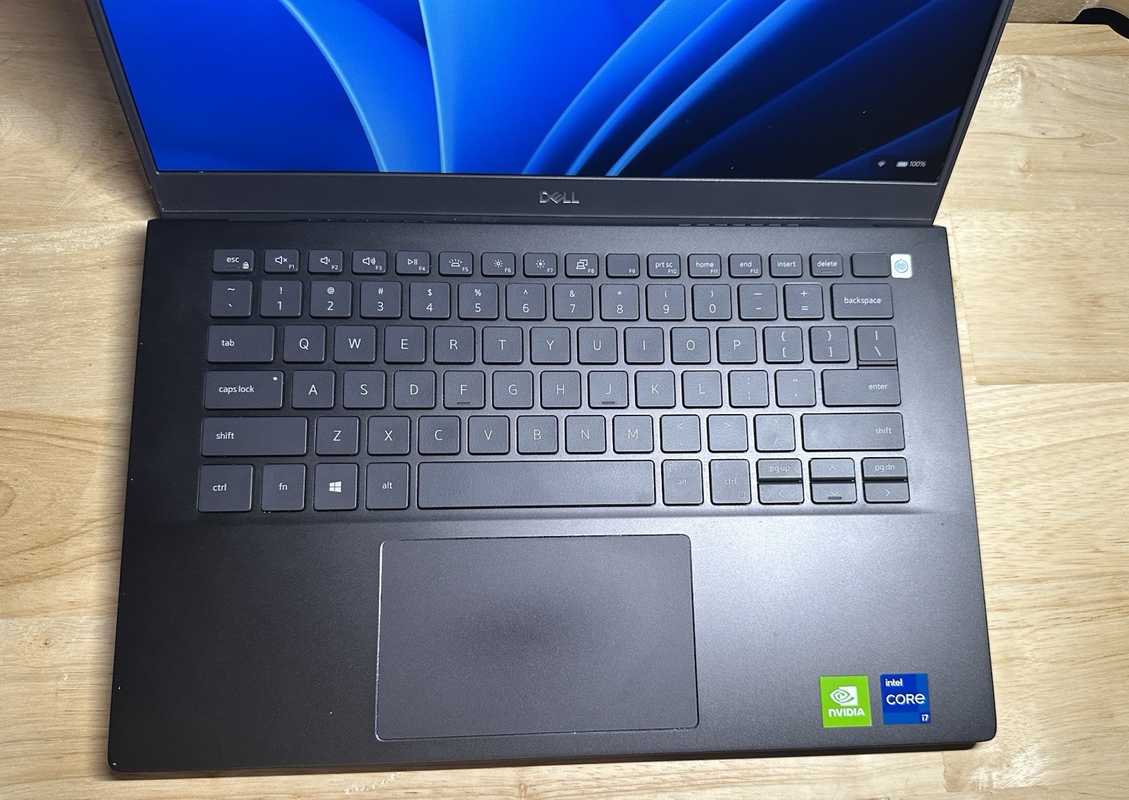 Dell Vostro 5402 14″ i7-1165G7 16GB 512GB CHARGER Included