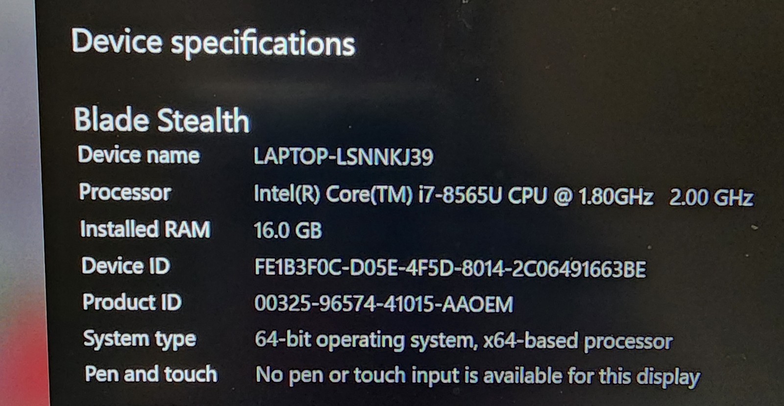 Razer Blade Stealth Pink 13.3″ i7-8565U 16GB 256GB SSD Win 2019 FHD