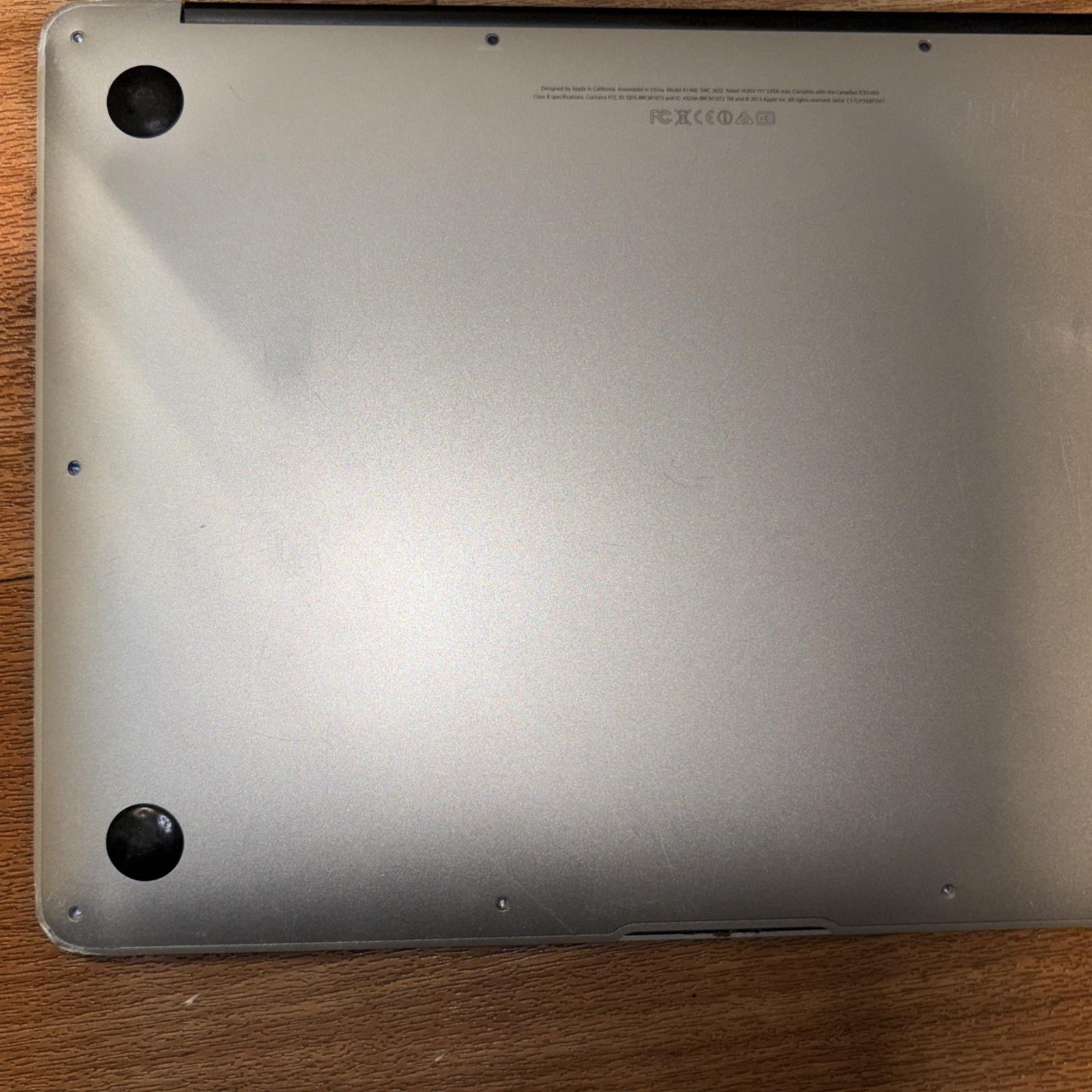 13″ Apple MacBook Air Mid 2013 – 4 GB, i5-4250U 1.3 Ghz – NO POWER