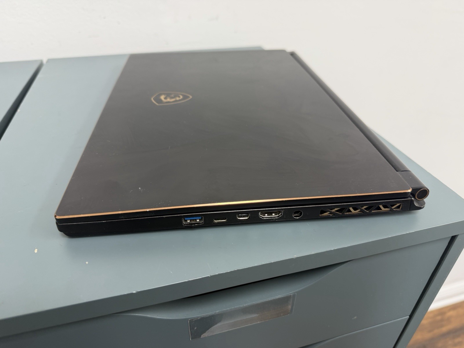 MSI MS 16Q4 15 inch Laptop i7 16GB 512GB Fully Working, Gaming Laptop