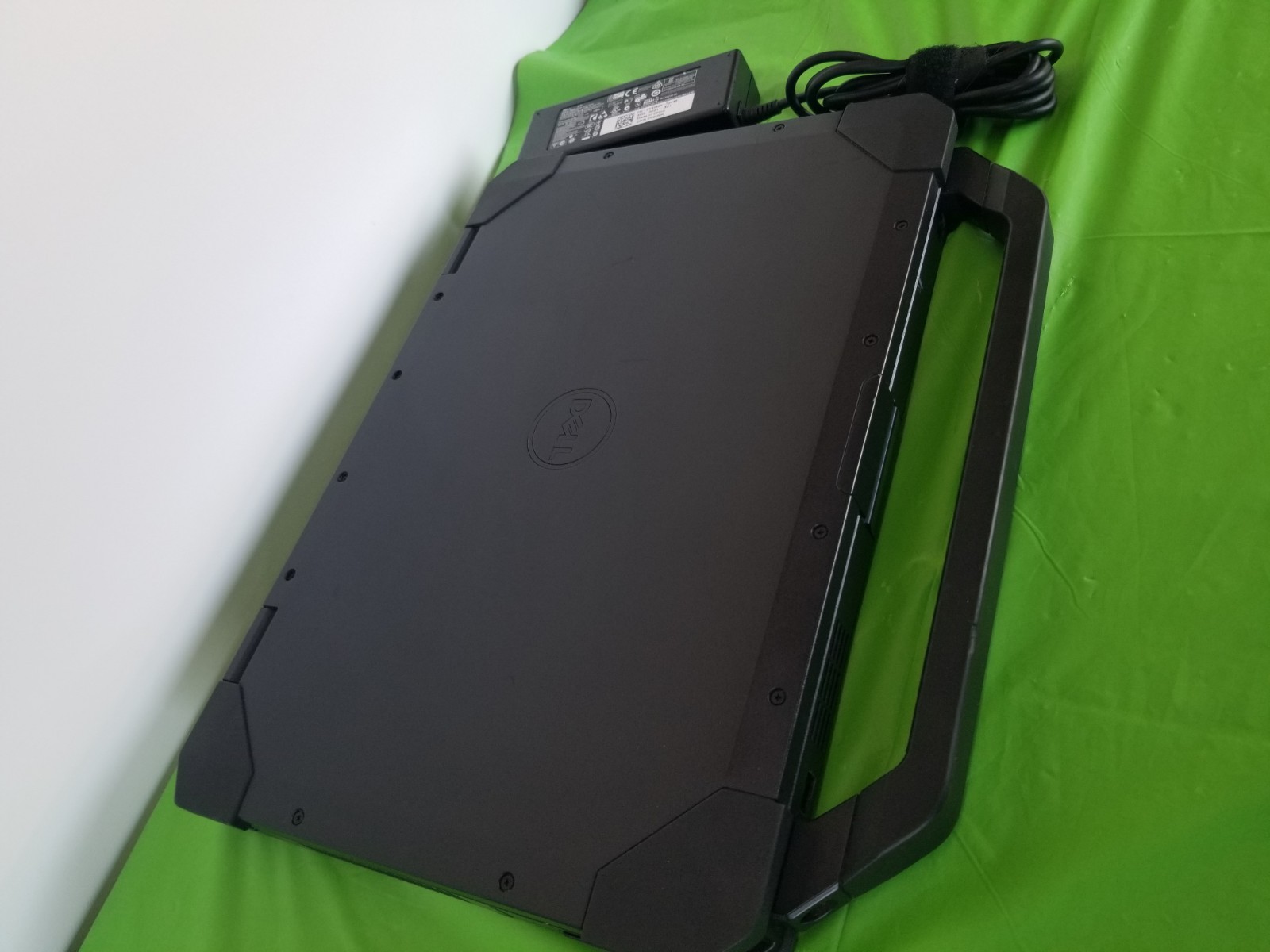 DELL LATITUDE RUGGED 5420 i7-8650U 32GB RAM,512 SSD TOUCH, WIN , 1.90 Toughbook
