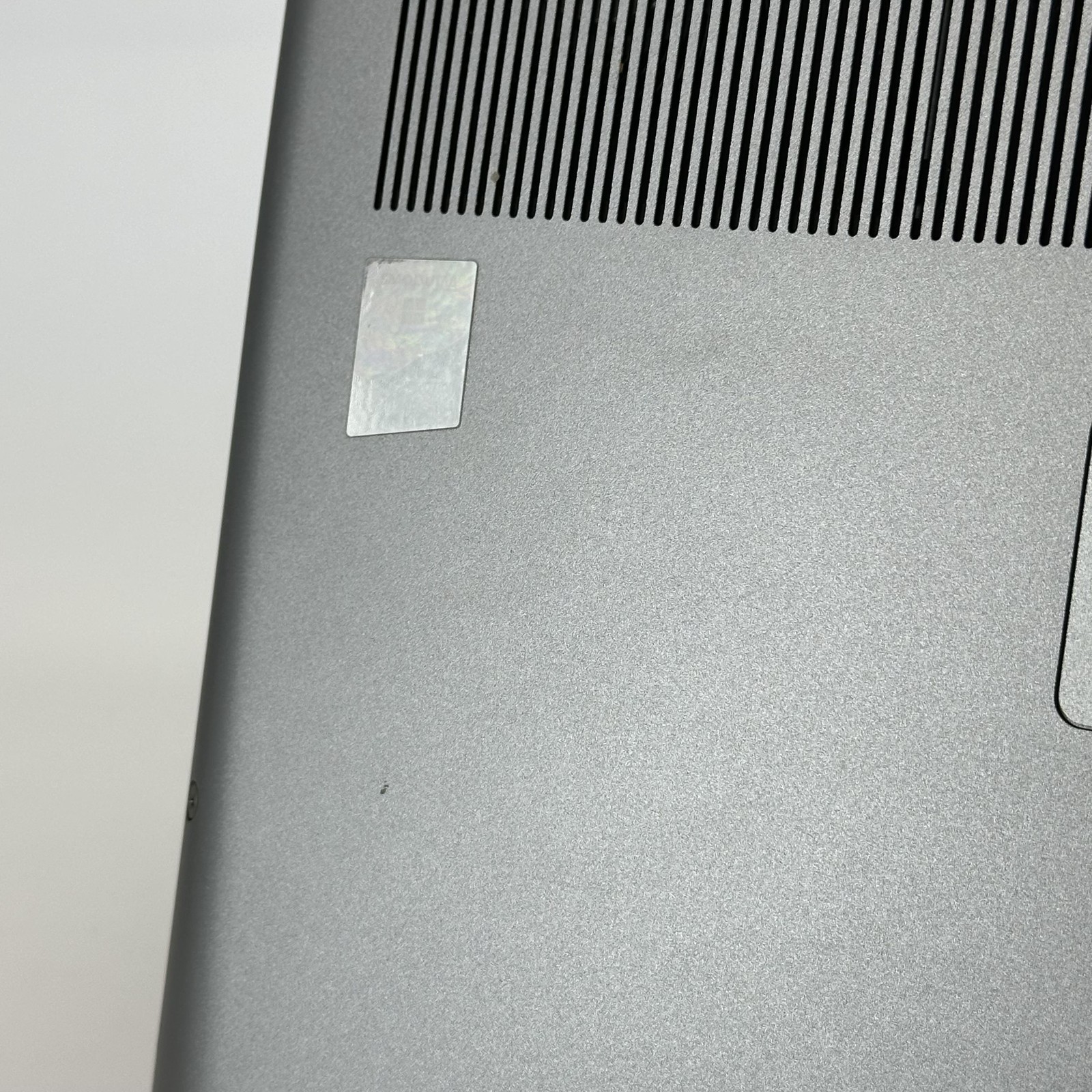 Dell Precision 7780 17.3 FHD i9-13950HX 64GB 512GB SSD RTX 4000 Ada FRAME GAP