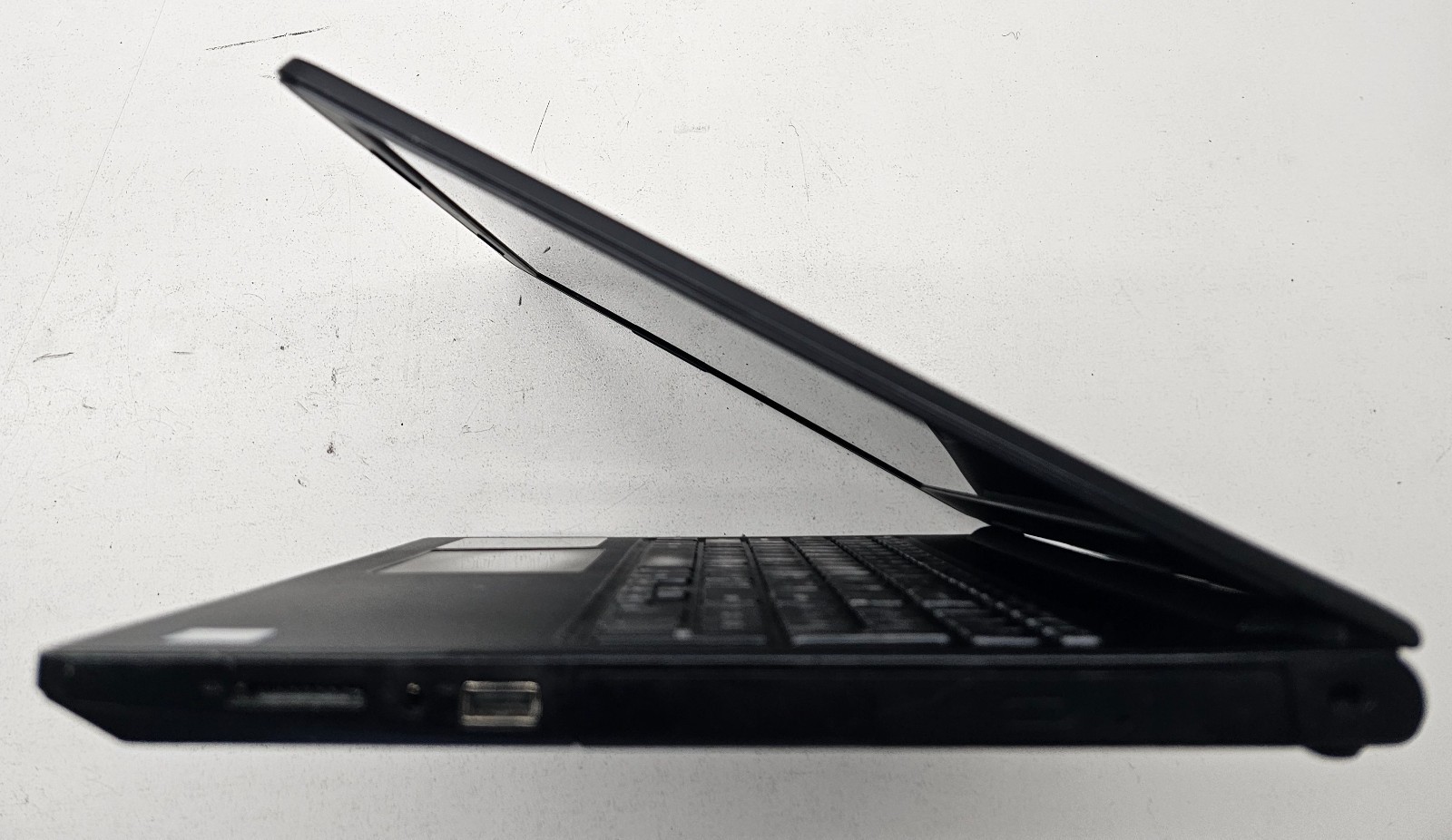 Dell Inspiron 15 3567 15.6″ Laptop Intel Core i3-7100U 6GB RAM NO HD/OS (FL)