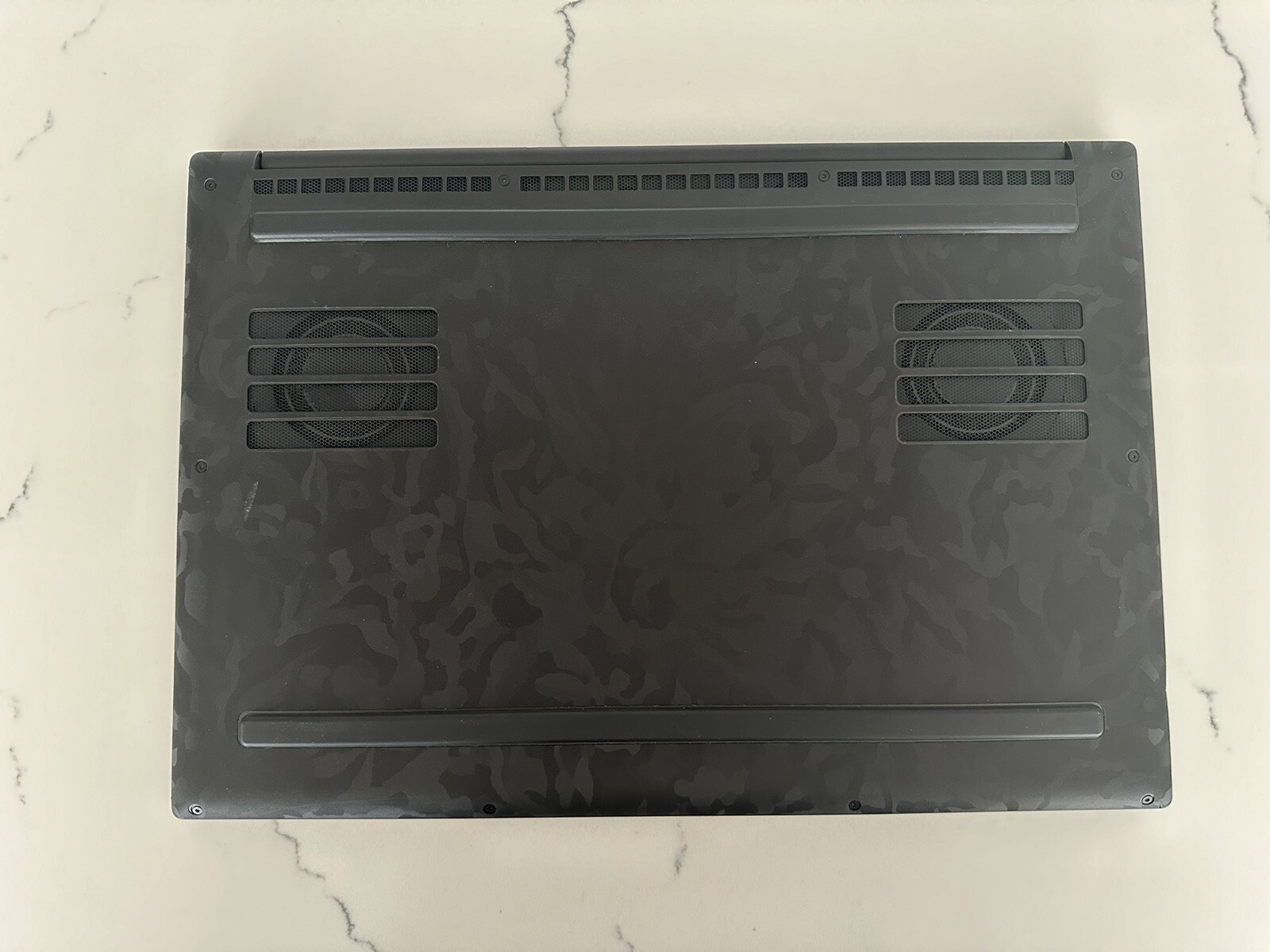 Razer Blade 14 15″ 165Hz 2K 3.3 GHz Ryzen 9 5900HX 16GB 1TB RTX 3070 Excellent