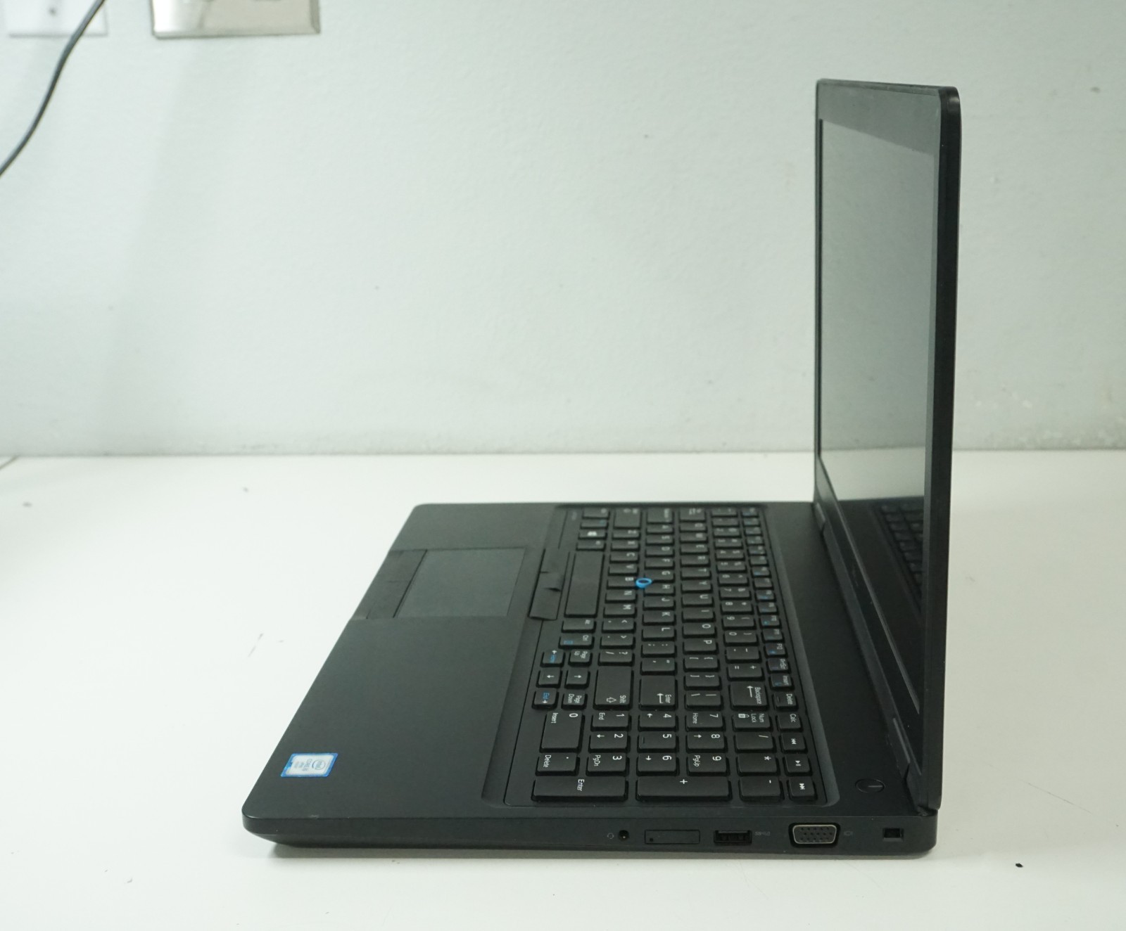 Dell Latitude 5580 15.6” Intel i5-6440HQ @2.60GHz 16GB RAM NO OS/ NO SSD