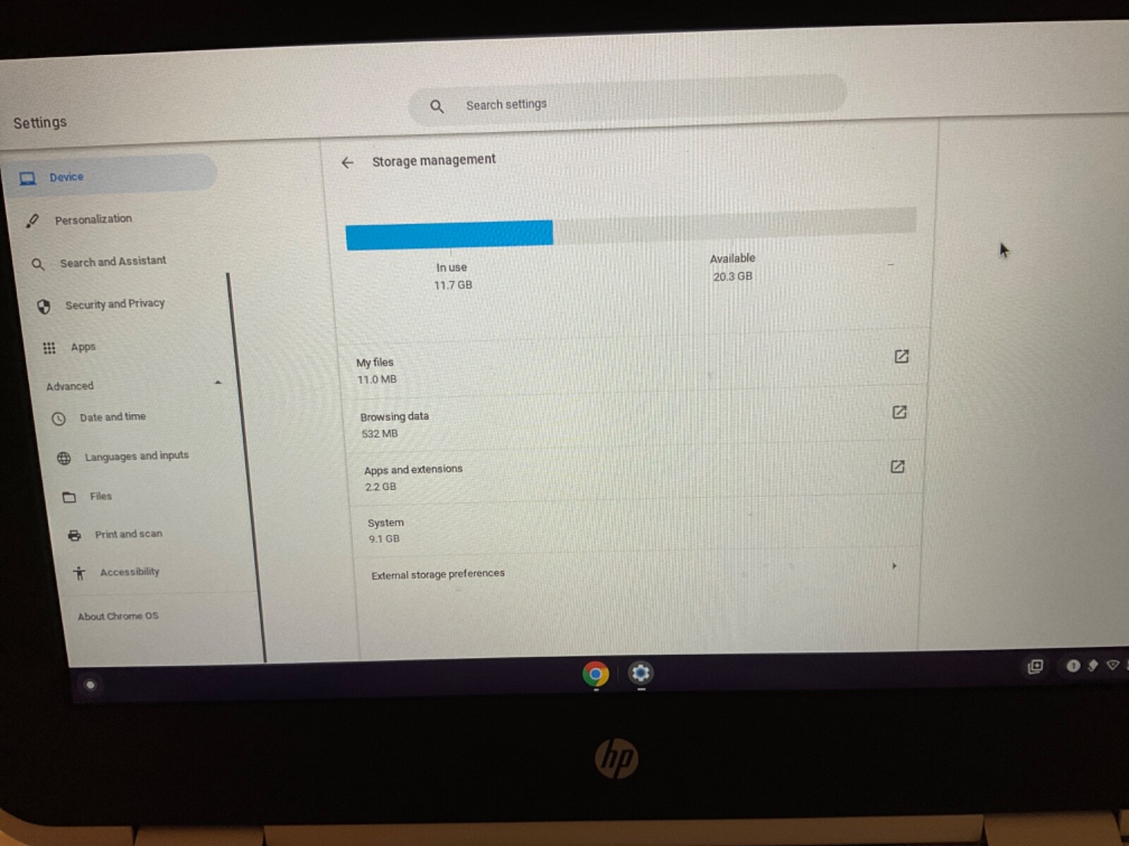 Barley used Chromebook hp x360 model 11 Color: White with a black trim GB:32