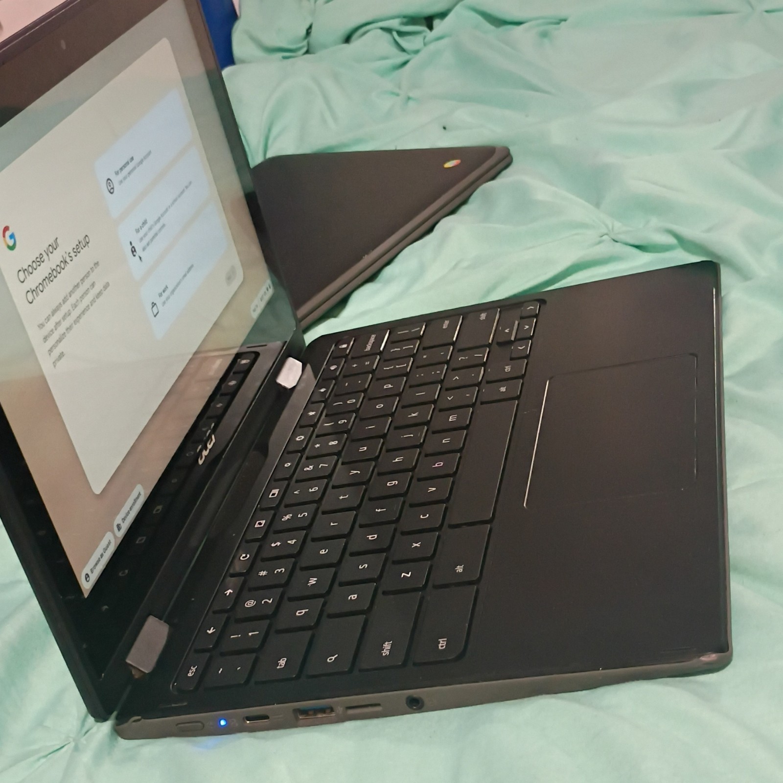 Acer Chromebook Convertible 2-in-1 Laptop/Tablet Black Chrome OS USB 3.0 USB-C
