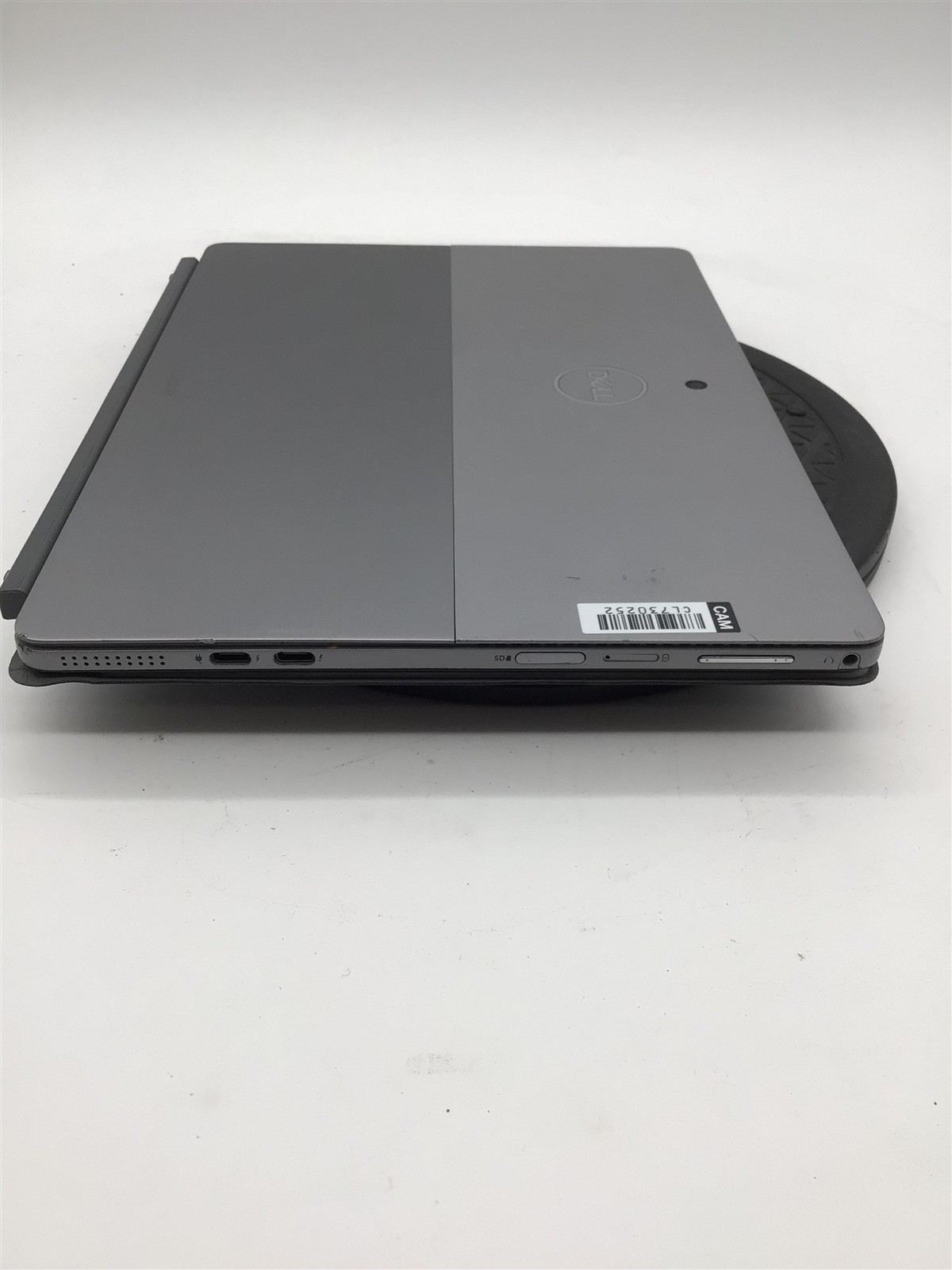 Dell Latitude 7210 2-in-1 i7-10610U/16GB RAM/No HD – No Battery