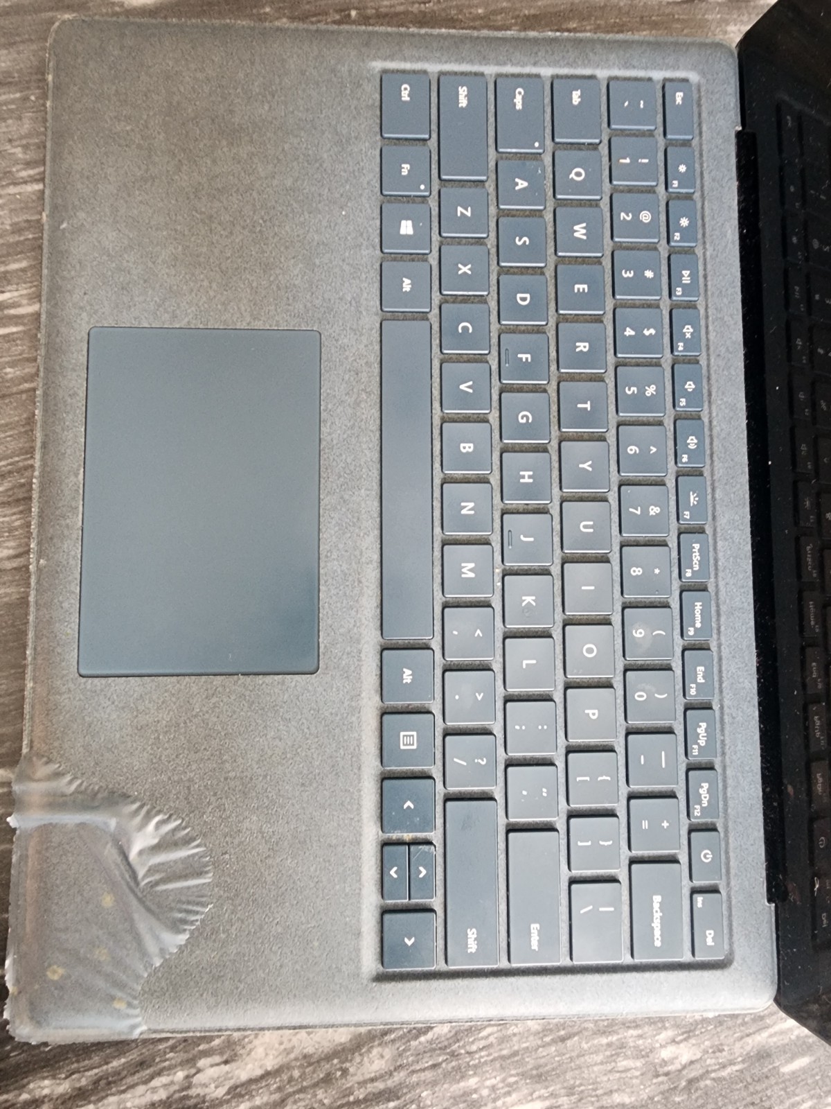 Microsoft Surface Laptop 13.5″ Intel Core i5-7200U 8GB 238GB SSD Blue w/ Charger